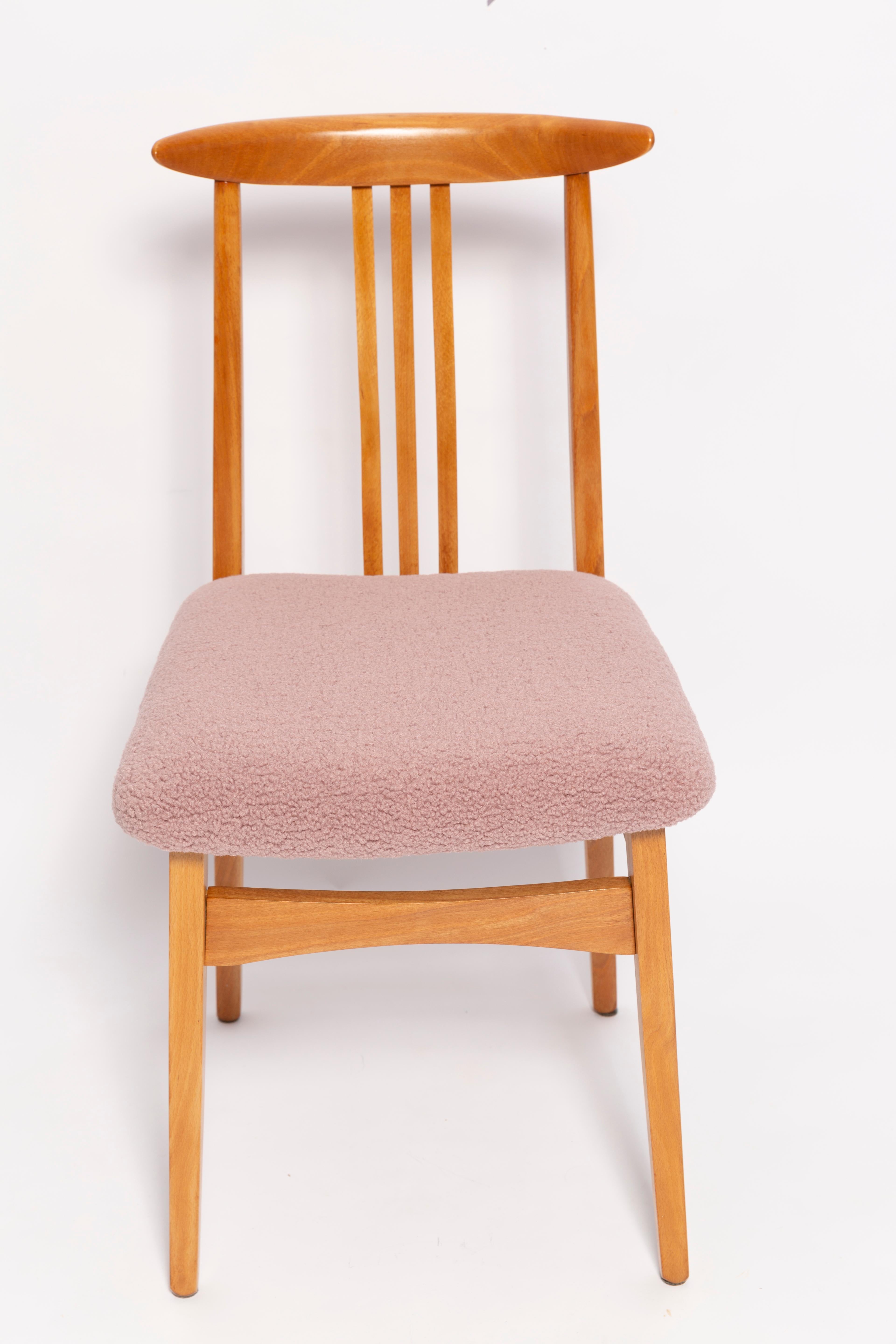 20th Century Ten Mid-Century Pink Blush Boucle Chairs, Light Wood, M. Zielinski, Europe 1960s For Sale