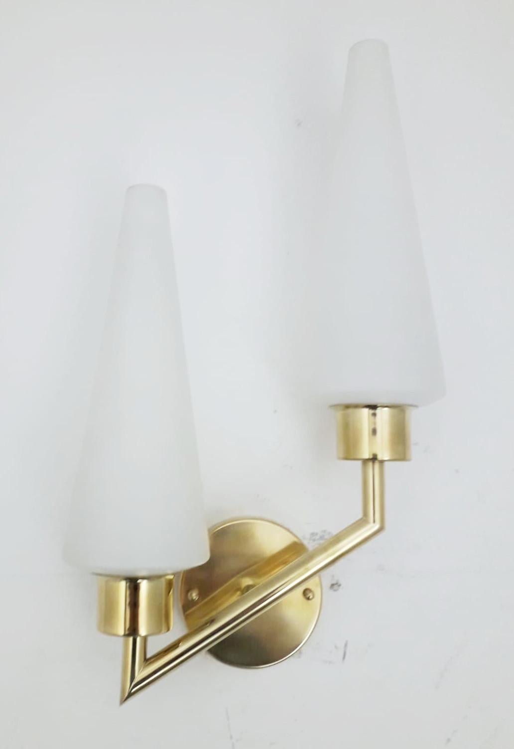 Mid-Century Modern Midcentury Double Cone Stilnovo Sconce - 10 available For Sale