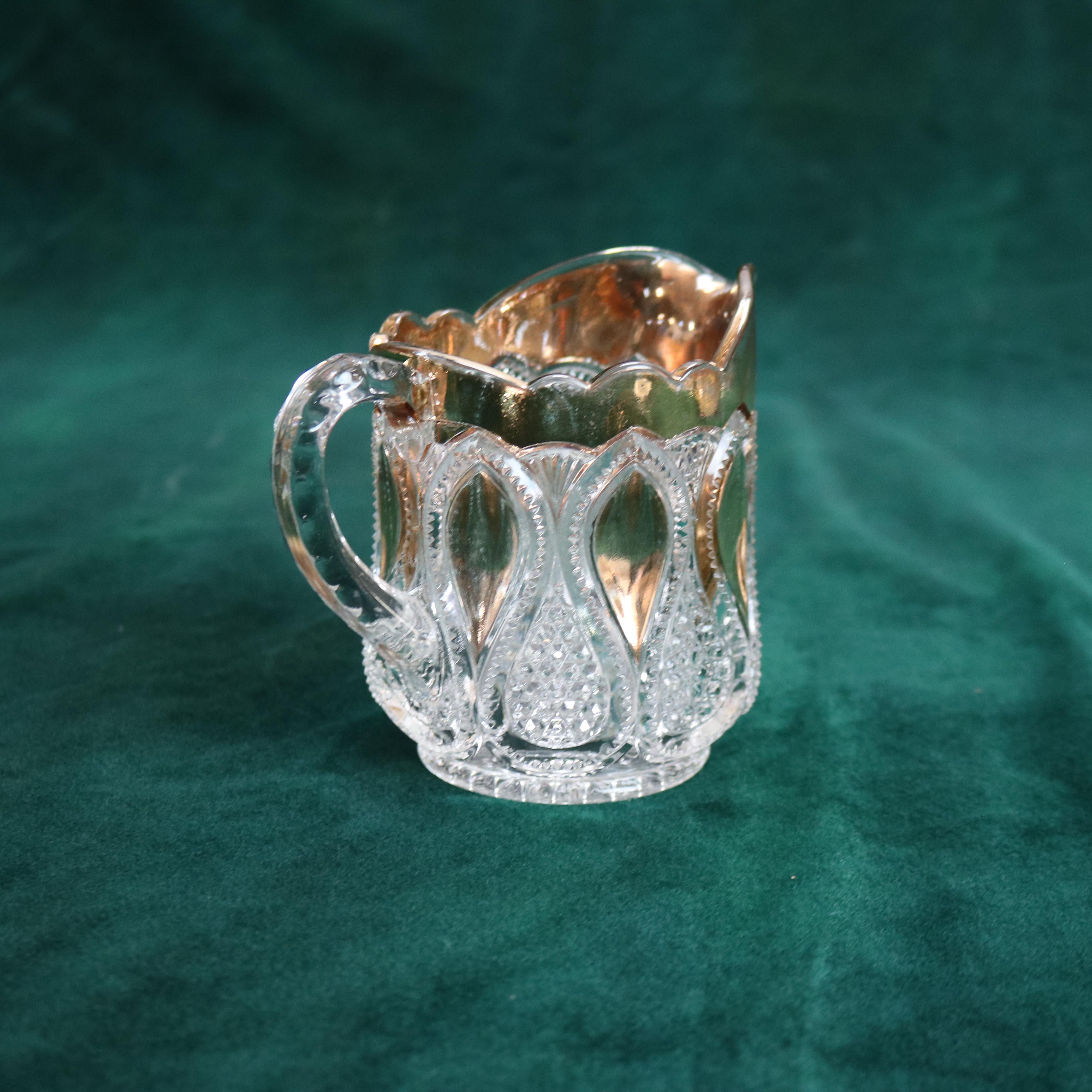 Vajilla antigua de diez piezas de vidrio prensado dorado C1930 en venta 6