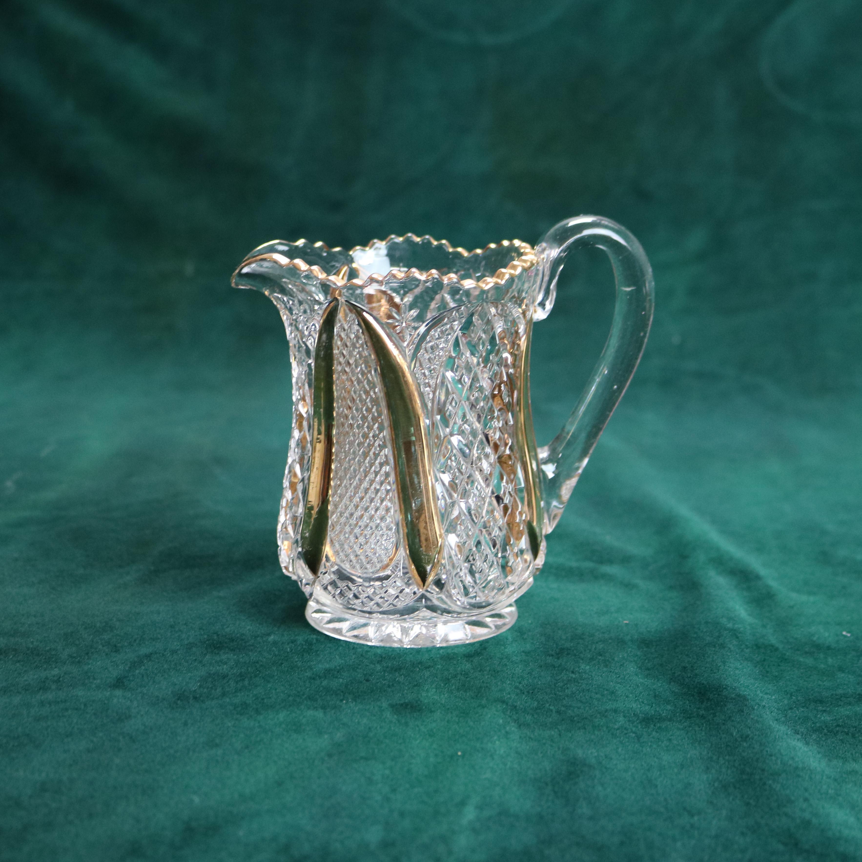 Vajilla antigua de diez piezas de vidrio prensado dorado C1930 siglo XX en venta
