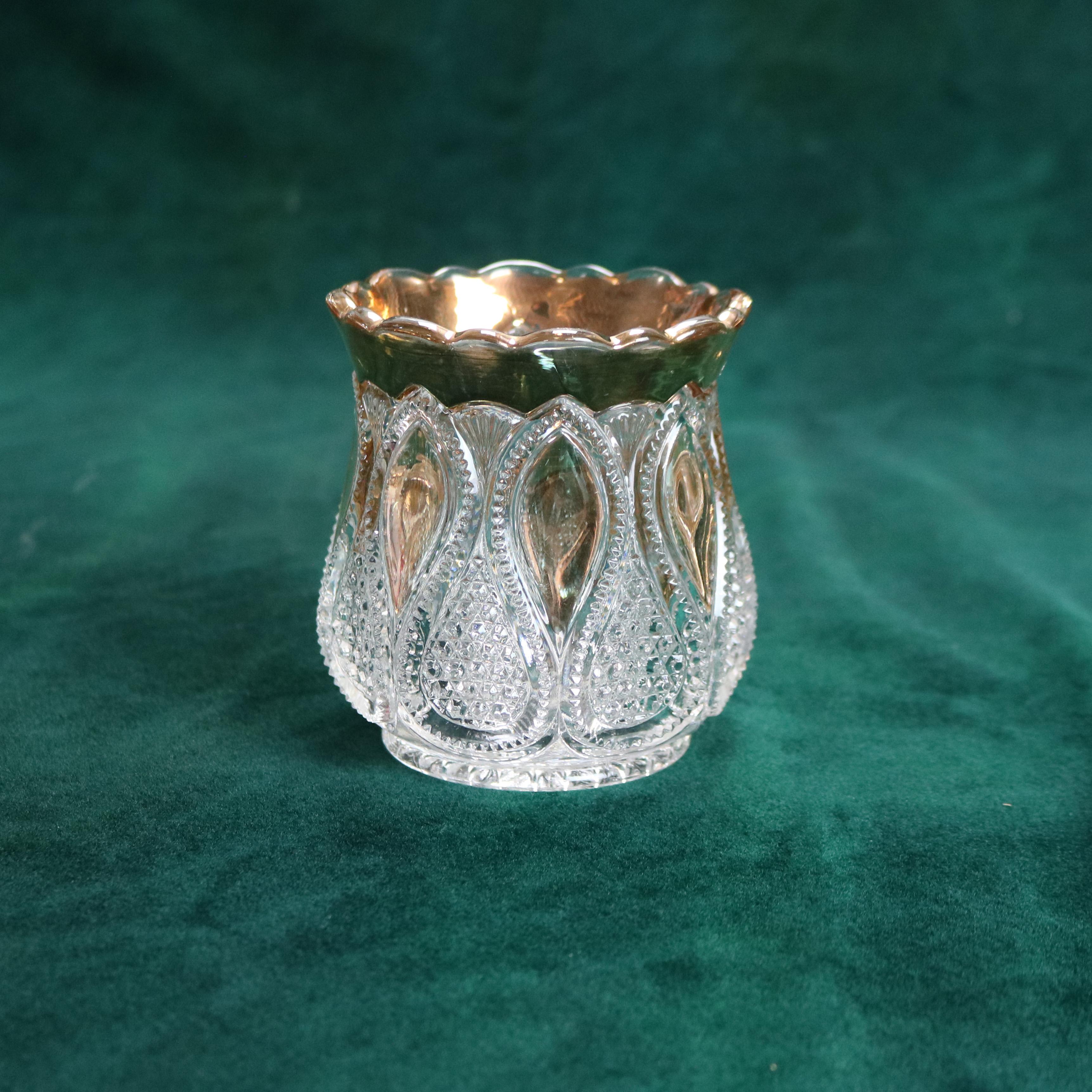 Vajilla antigua de diez piezas de vidrio prensado dorado C1930 en venta 1