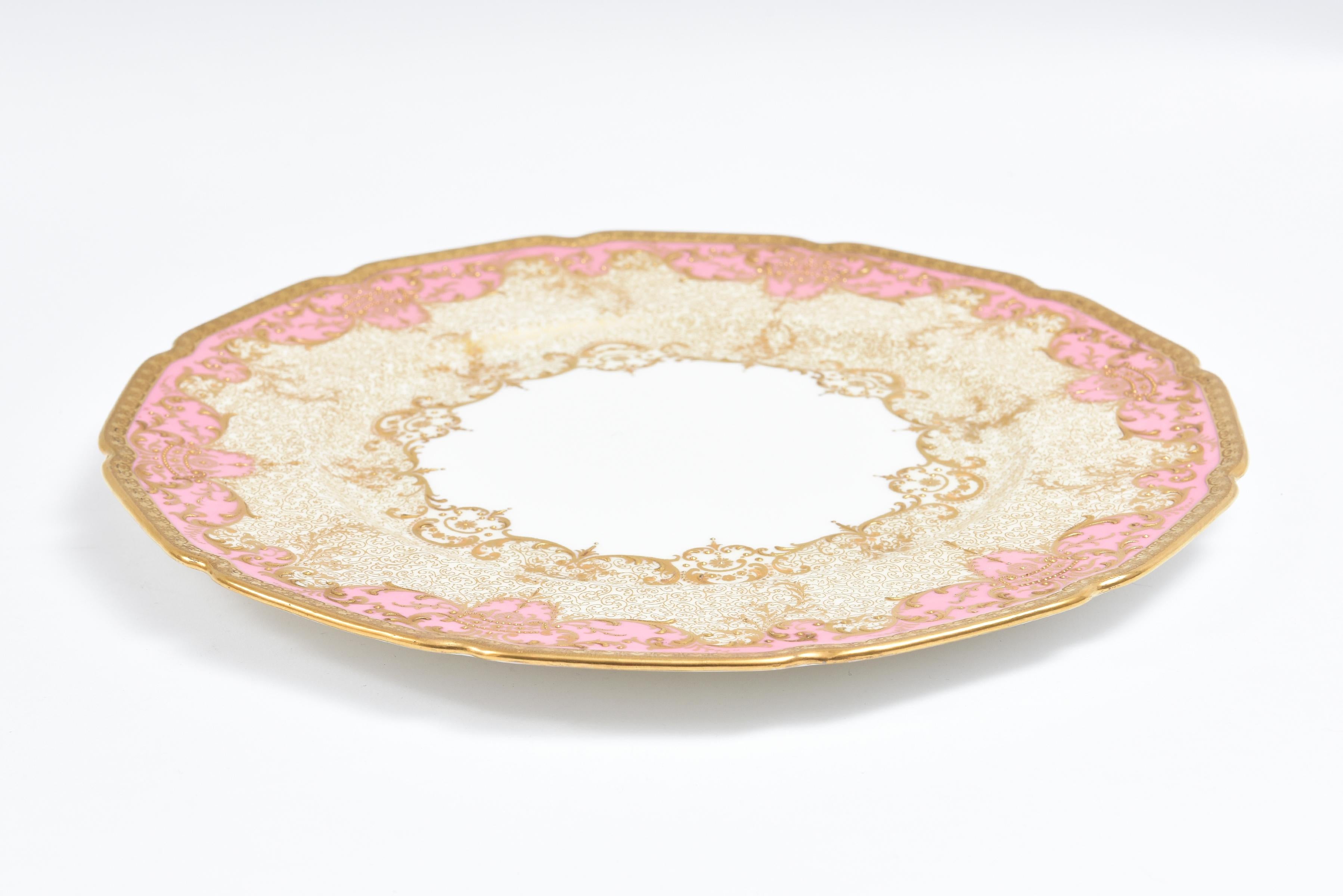 Ten Pink Gilt Encrusted Presentation or Dinner Plates Antique English circa 1910 In Good Condition In West Palm Beach, FL