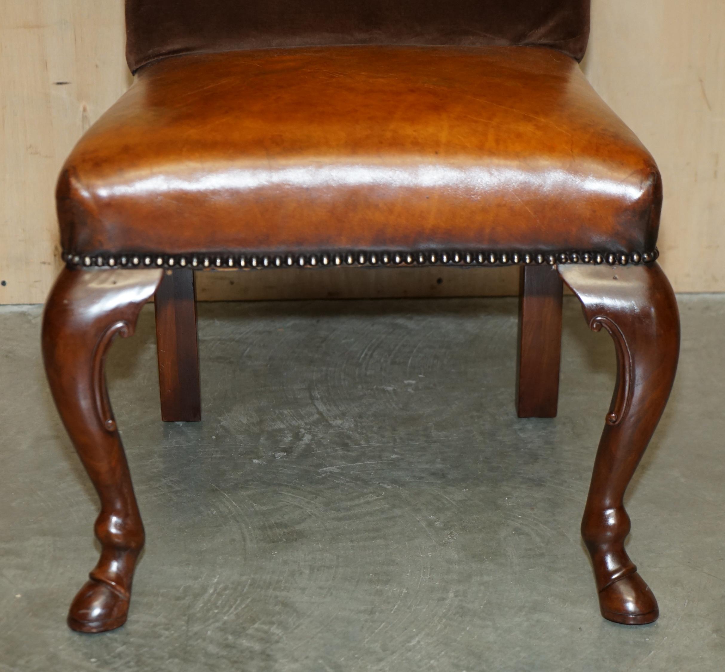 DIECI SEDIE RESTAURATE DI Ralph Lauren in pelle marrone e velluto con schienale alto 10 in vendita 10