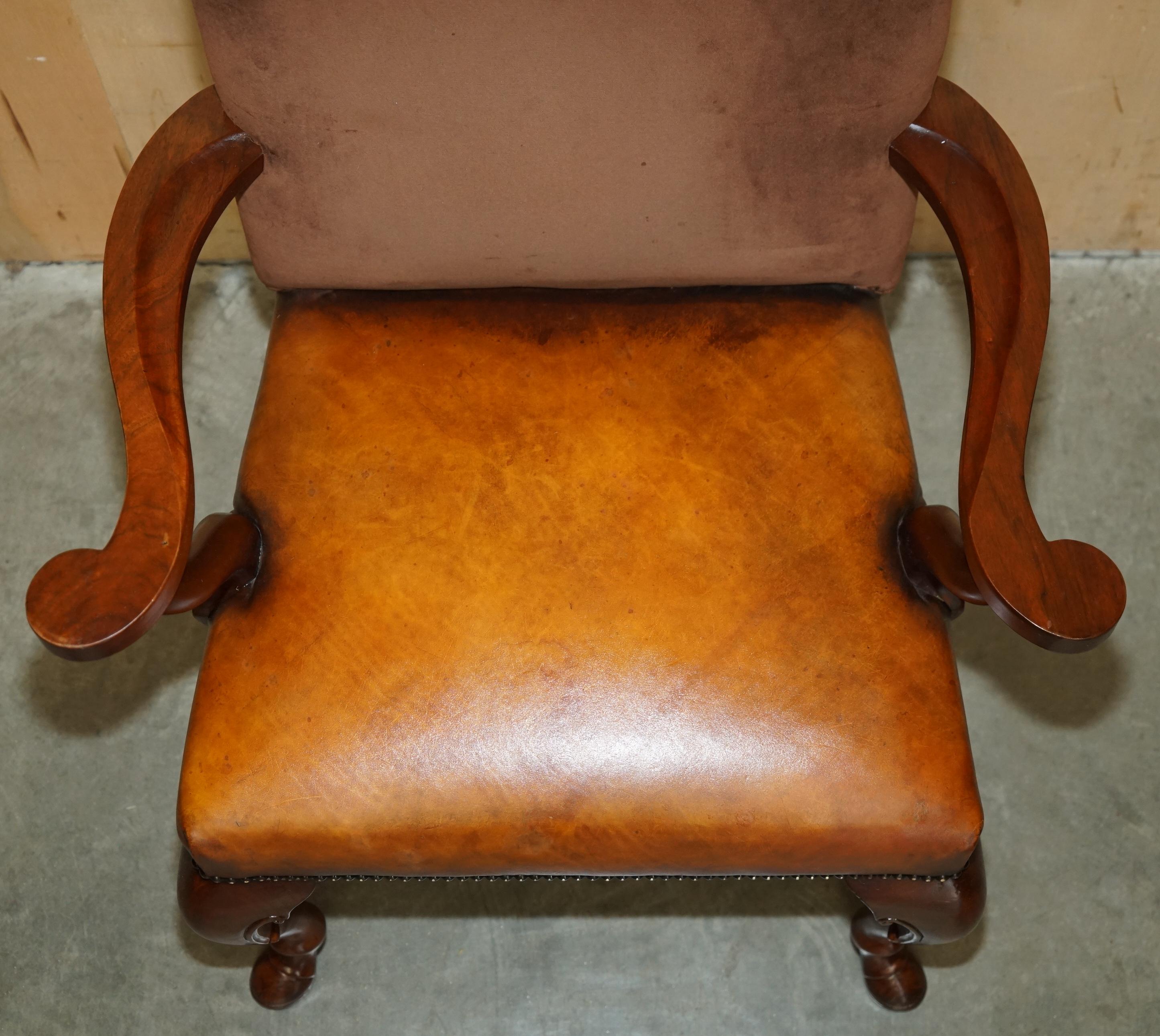 Pelle DIECI SEDIE RESTAURATE DI Ralph Lauren in pelle marrone e velluto con schienale alto 10 in vendita