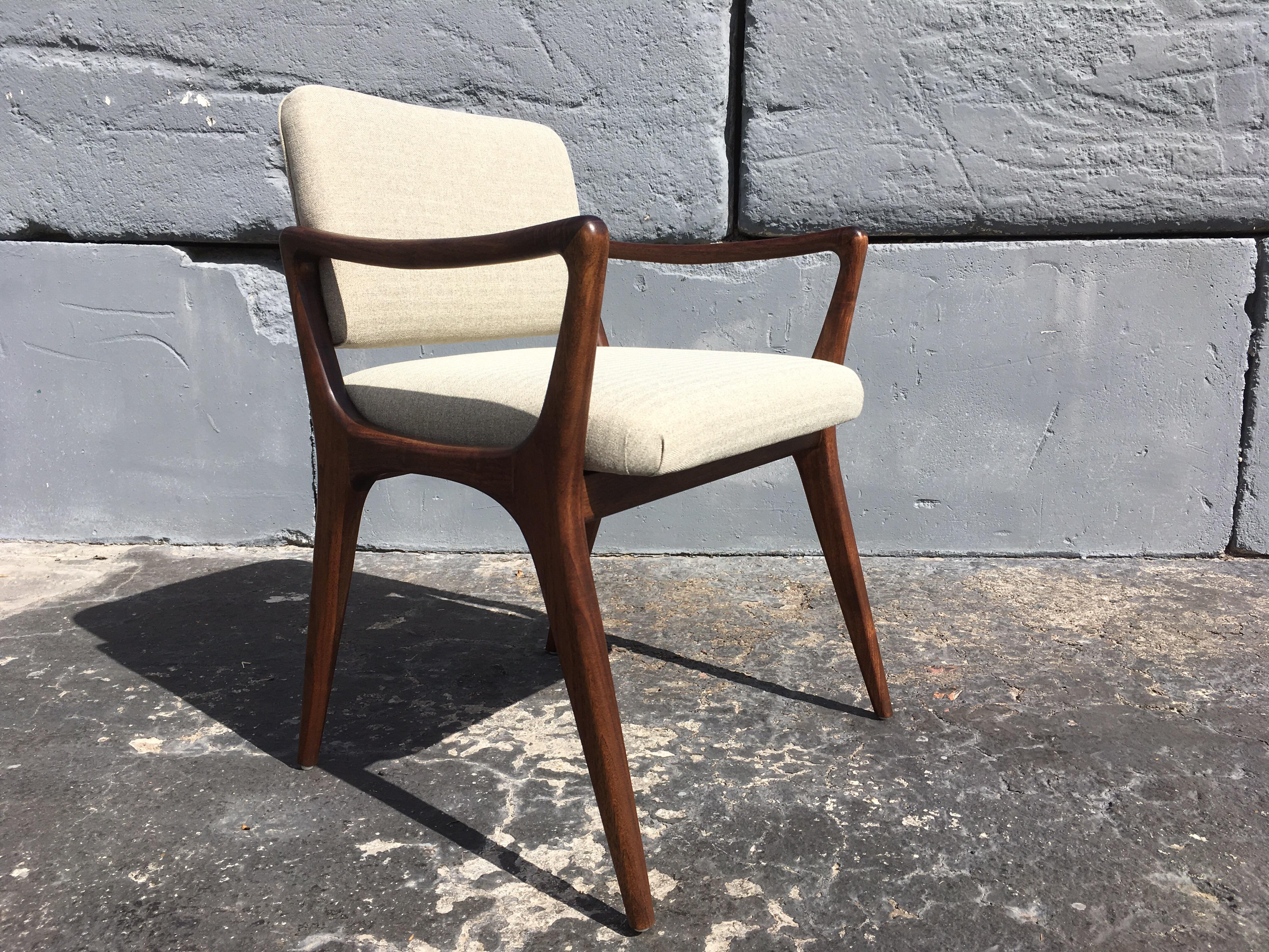 American Ten Sculptural Walnut Dining Chairs in the Style of Gio Ponti