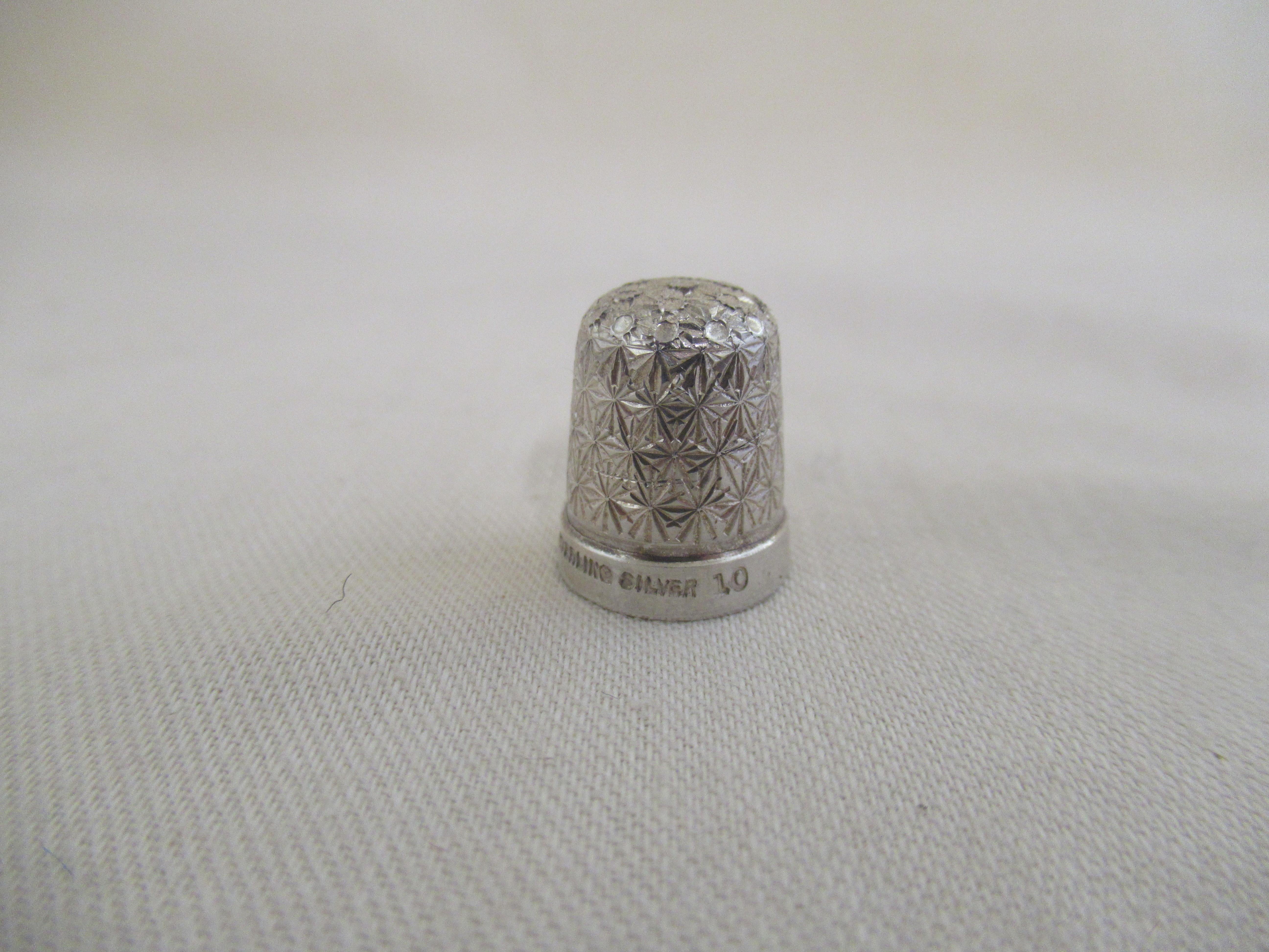 Ten Sterling Silver Thimbles, an Amazing Start of a Fantastic Collection In Excellent Condition For Sale In York, GB