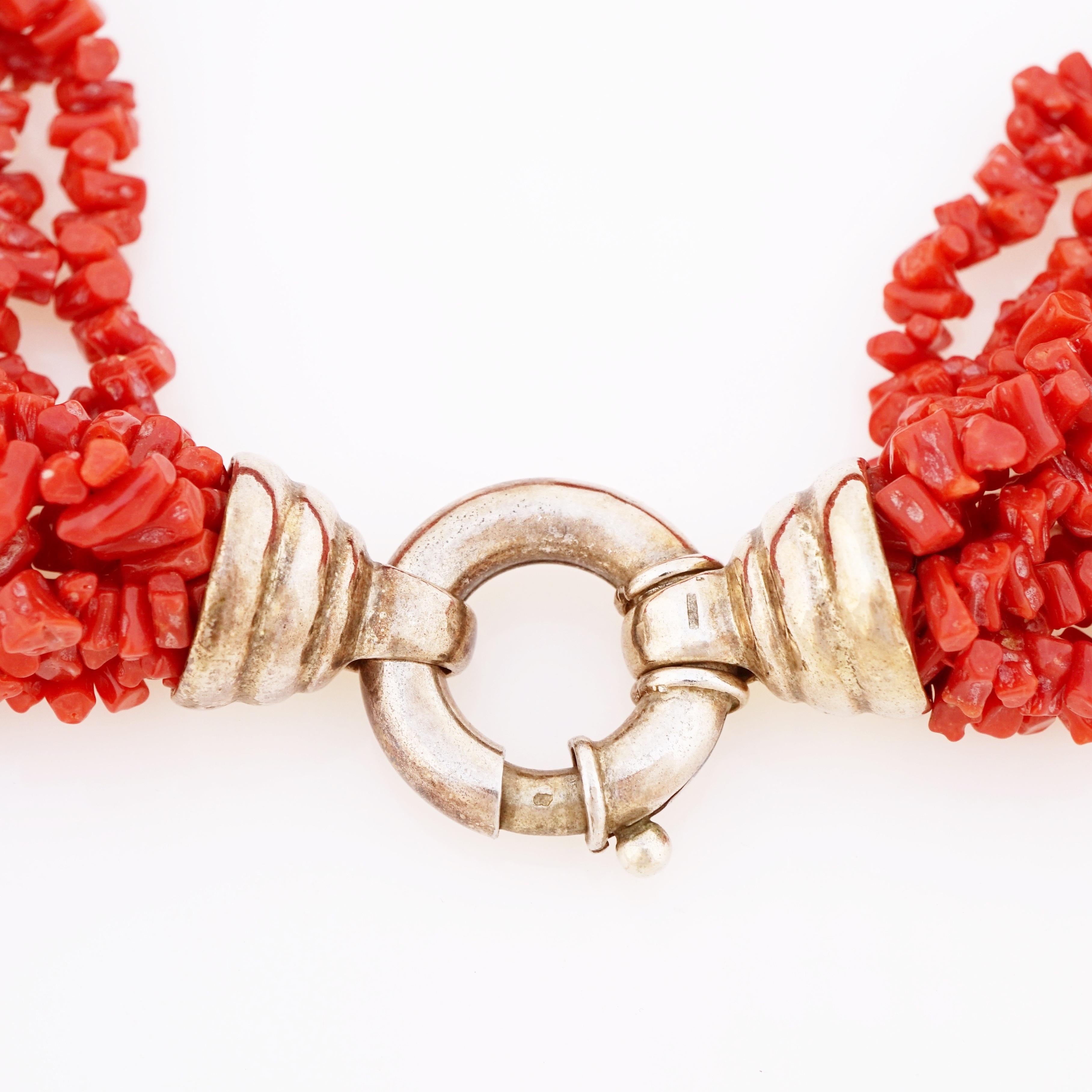 Zehnsträngige Korallenzweige-Perlen-Statement-Halskette mit Sterlingsilber-Hardware im Zustand „Gut“ im Angebot in McKinney, TX