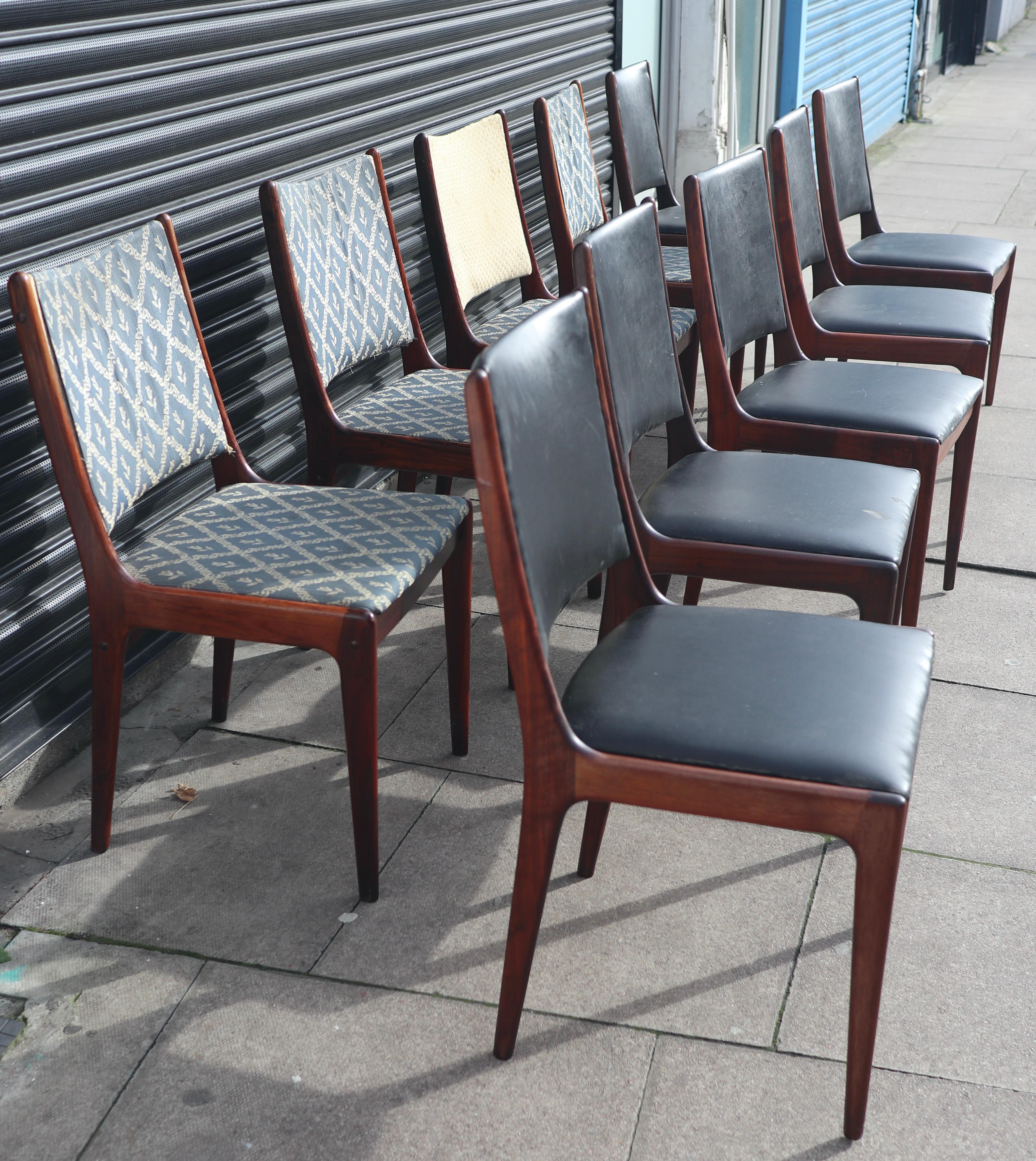 Eight Teak dining Chairs by Johannes Andersen for Uldum Møbelfabrik 1960s For Sale 1