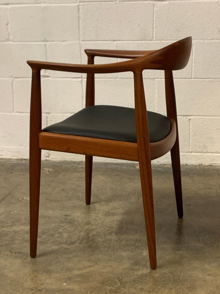 Ten Teak Round Chairs by Hans Wegner For Sale 5