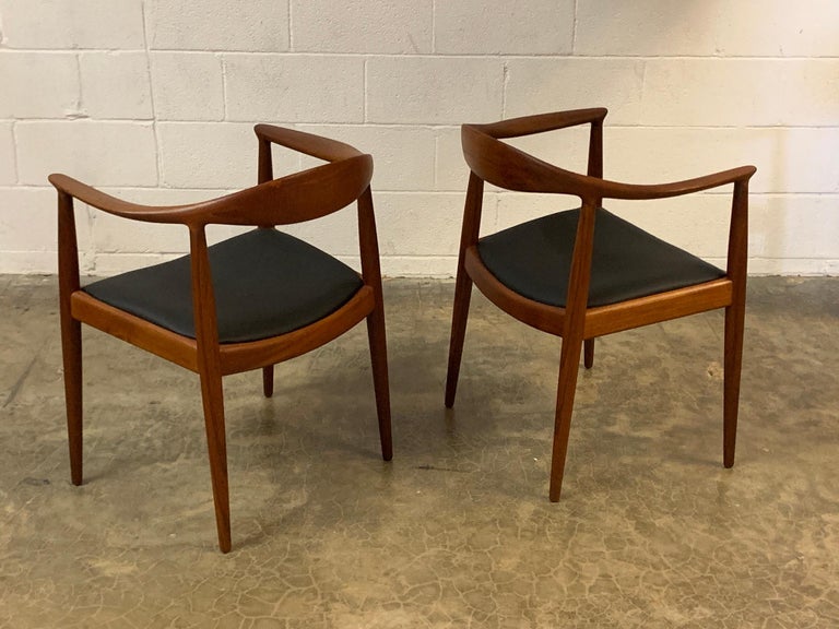 Ten Teak Round Chairs by Hans Wegner For Sale 6
