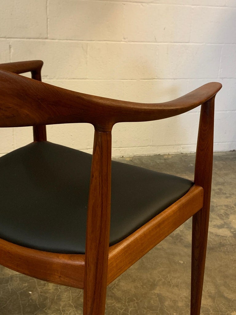 Ten Teak Round Chairs by Hans Wegner For Sale 7