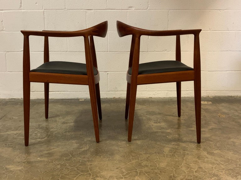 Ten Teak Round Chairs by Hans Wegner For Sale 3