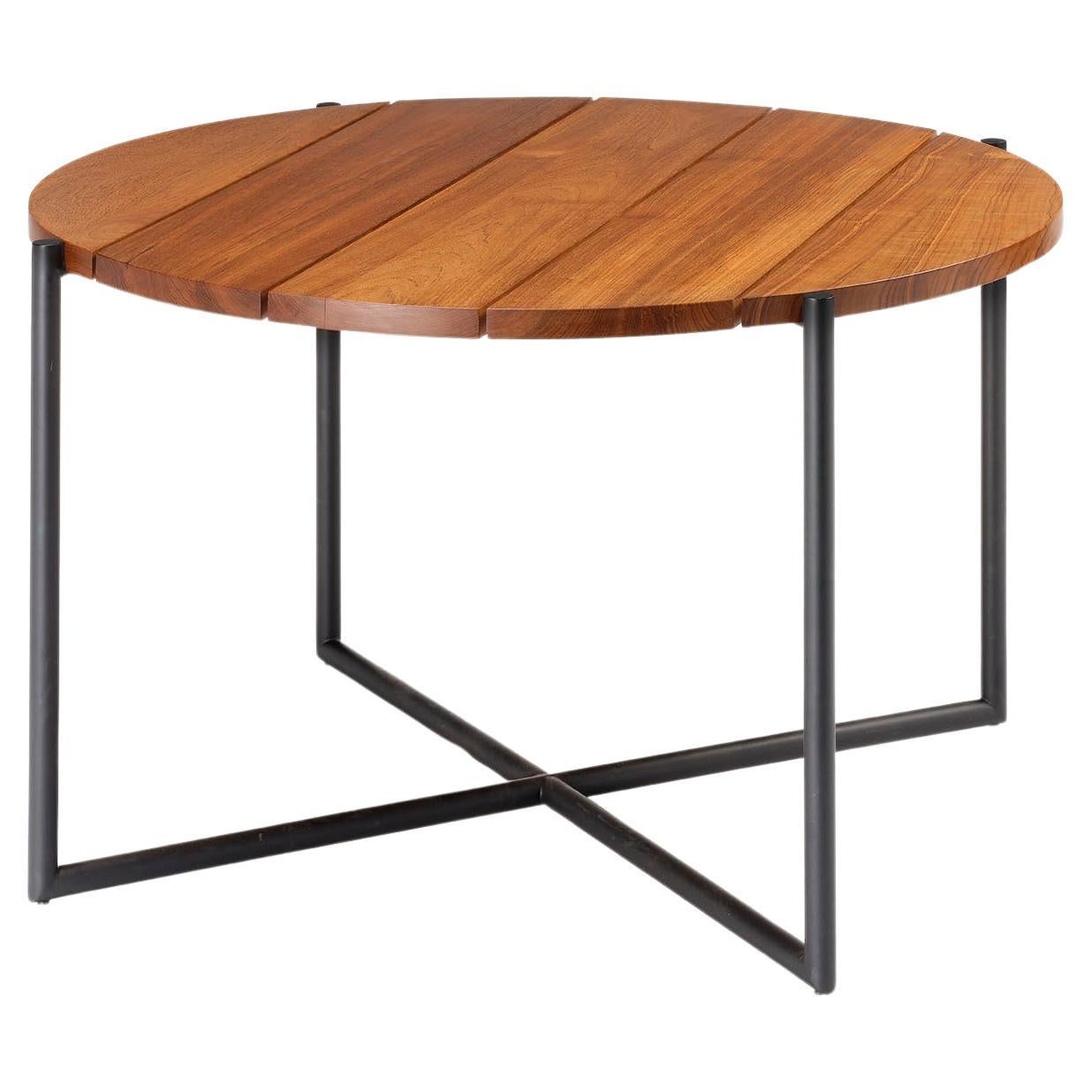 Table de salle à manger ronde Madeira Ten10 avec plateau en teck massif et base en acier inoxydable 46"D