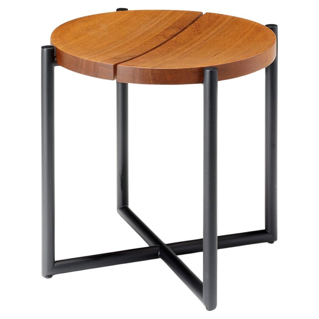 Taburete Ten10 con tablero macizo de teca aceitada y base de acero inoxidable 18 "H / En stock