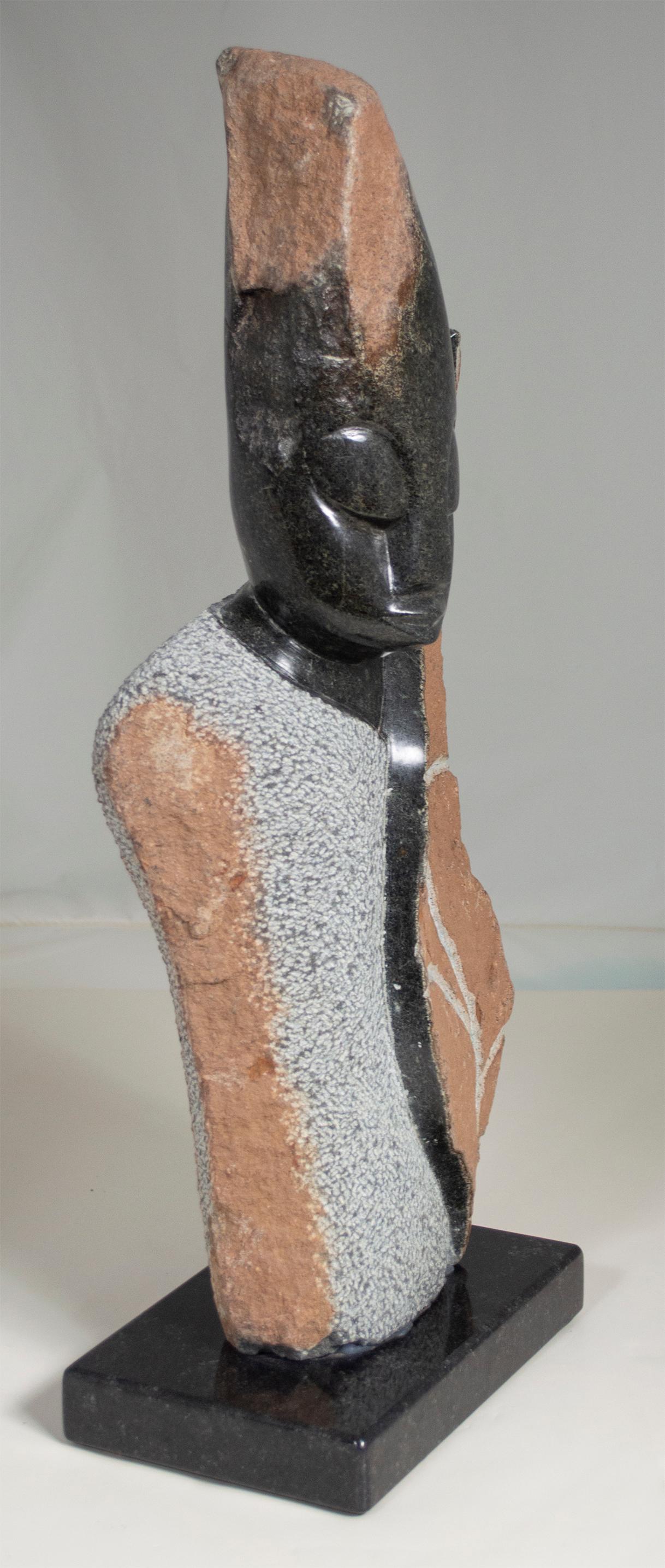 Original Shona-Skulptur „Honeymoon“ aus Stein von Marowa & Chideu (Braun), Figurative Sculpture, von Tendai Marowa & Stanley Chideu