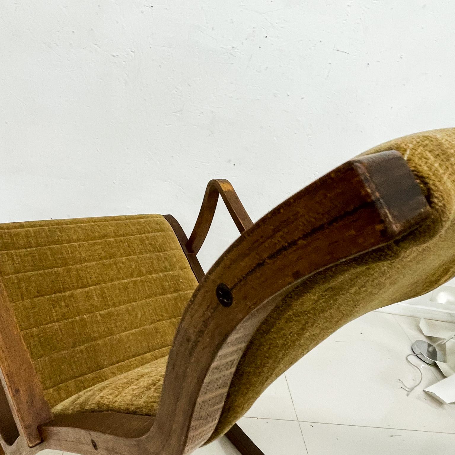 Tendo Mokko Heron Highback Rocking Chair & Footrest 1966 Modern Japan In Good Condition In Chula Vista, CA