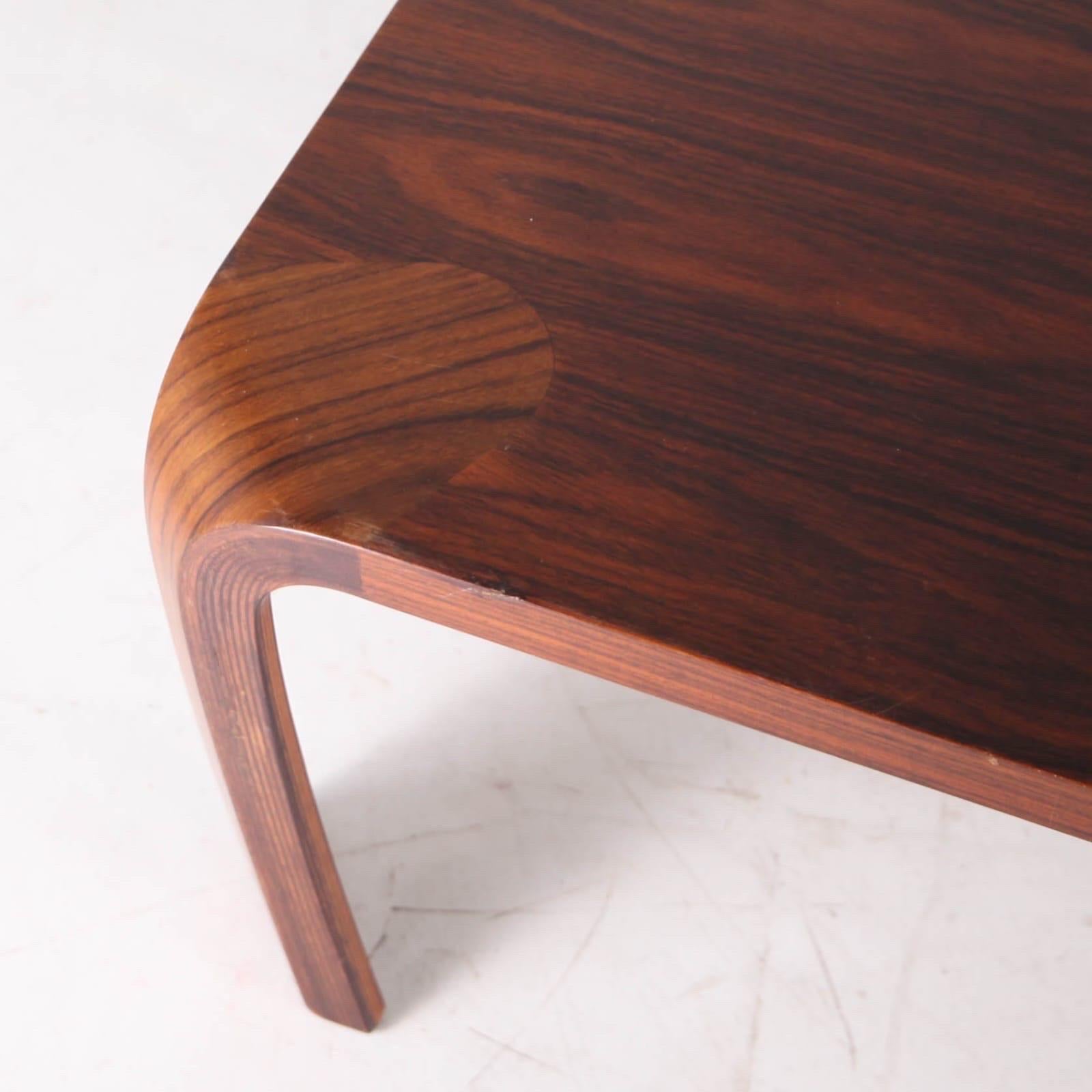 Tendo Mokko rosewood coffee table In Good Condition In Isle Sur Sorgue, FR