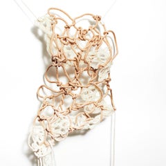 Tendrils Contemporary Abstract Made with Mixed Media Sculpture von Kim Mesches
