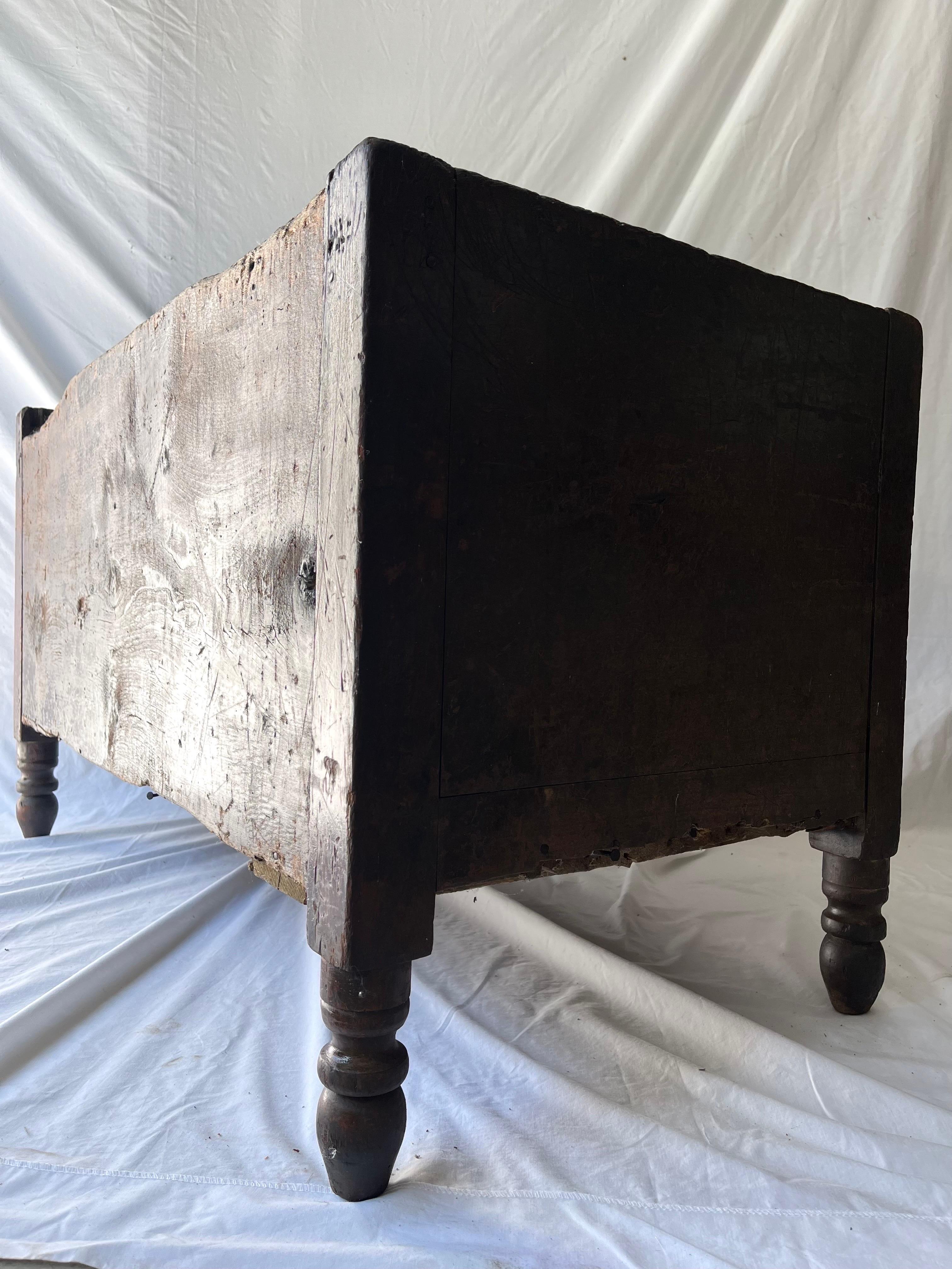 Tennessee Antique American Hand Built Primitive Blanket Chest Relic Cow Feeder For Sale 6