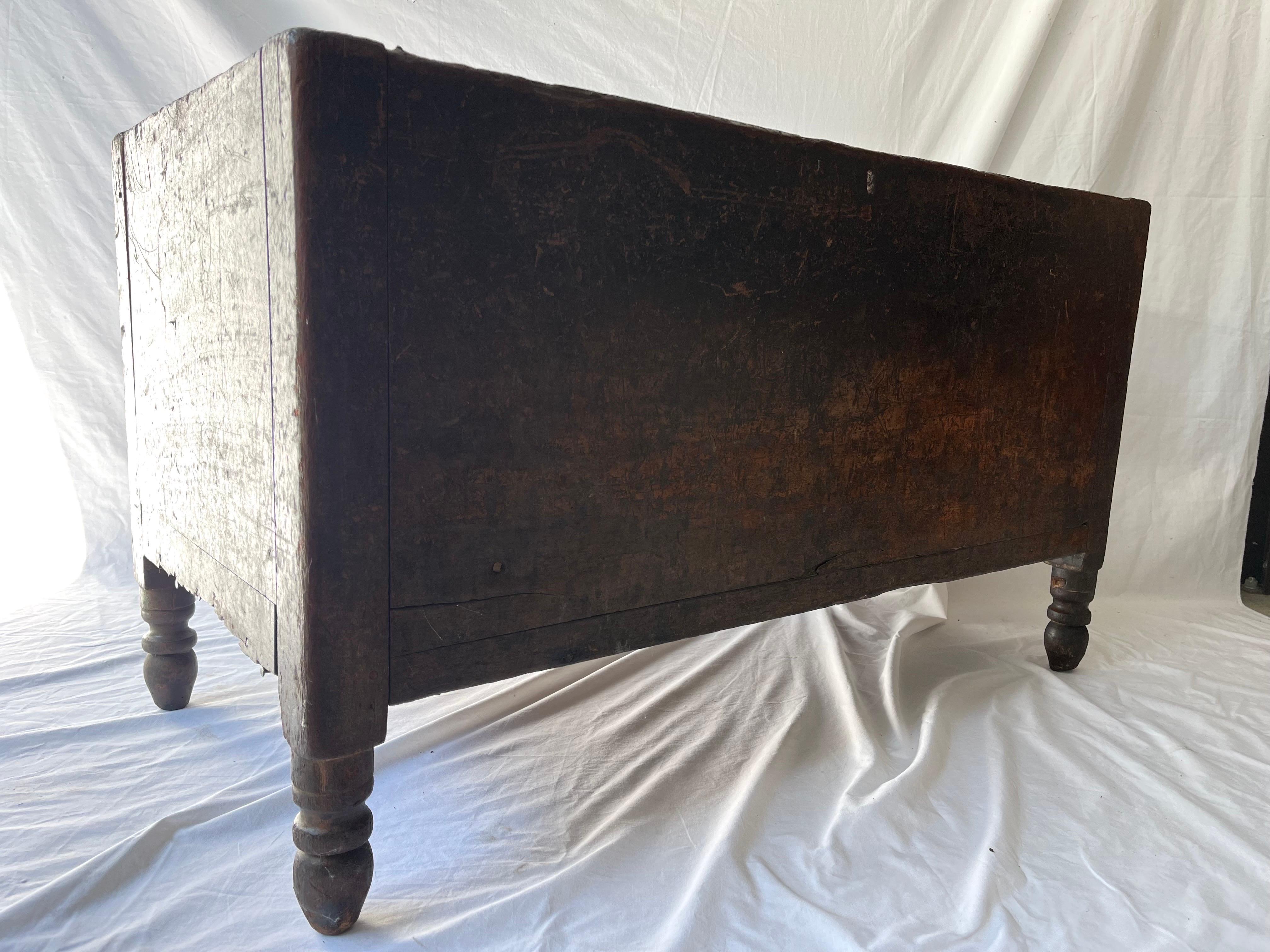 Tennessee Antique American Hand Built Primitive Blanket Chest Relic Cow Feeder For Sale 8