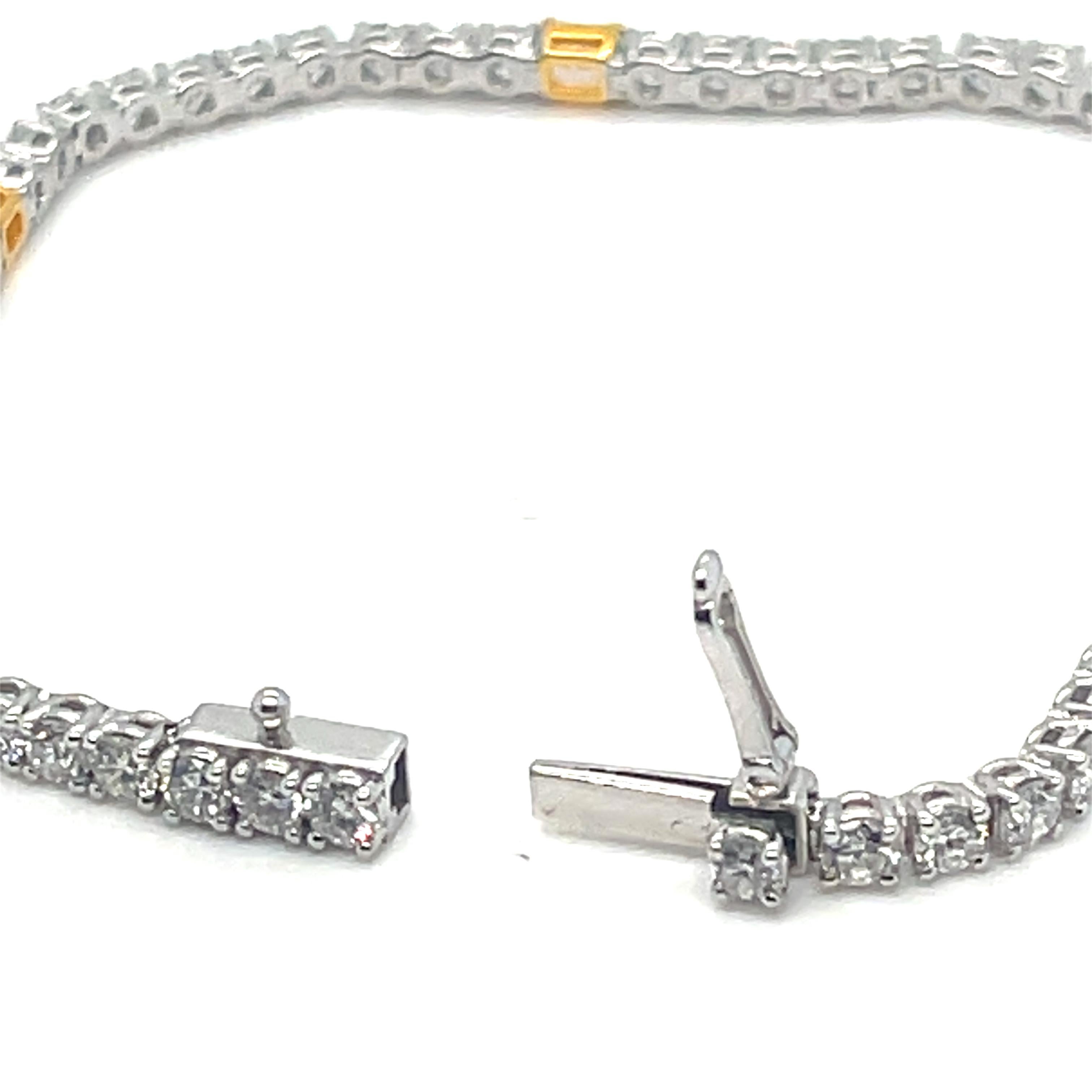 Bracelet de tennis en or 18kt avec 5.88 carats de diamants jaunes et blancs de couleur naturelle en vente 2