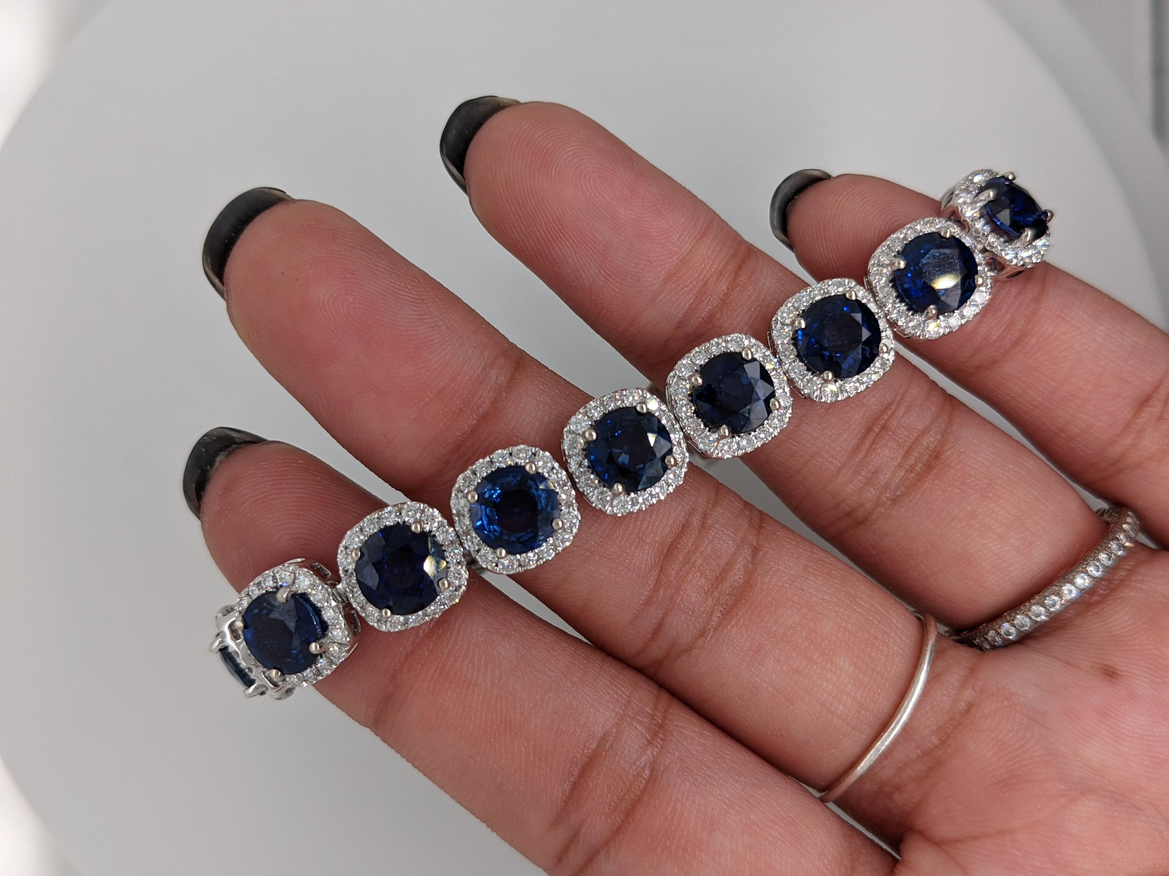 Round Cut Tennis Bracelet | 23 cts of Round Faceted Blue Sapphires w Natural Diamond Halos For Sale