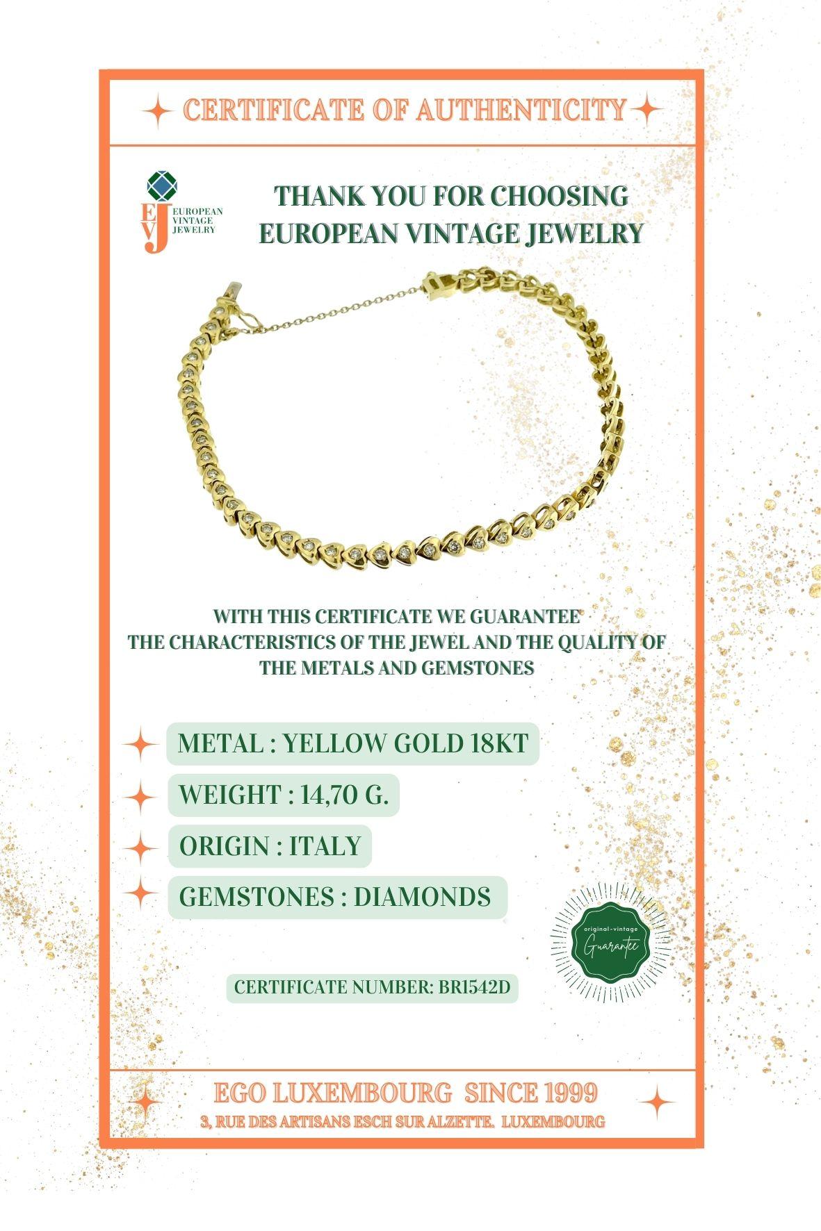 Bracelet tennis 47 cœurs en or jaune et diamants  en vente 1