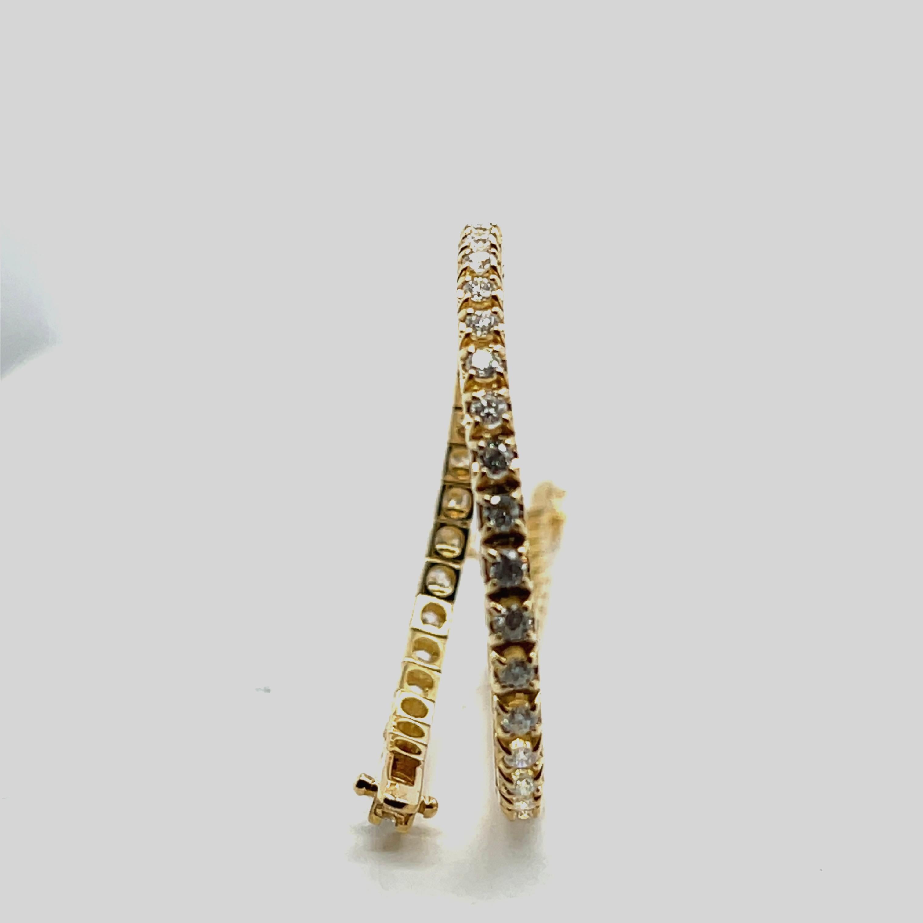 Taglio brillante Bracciale Tennis in oro giallo 18 carati con diamanti in vendita