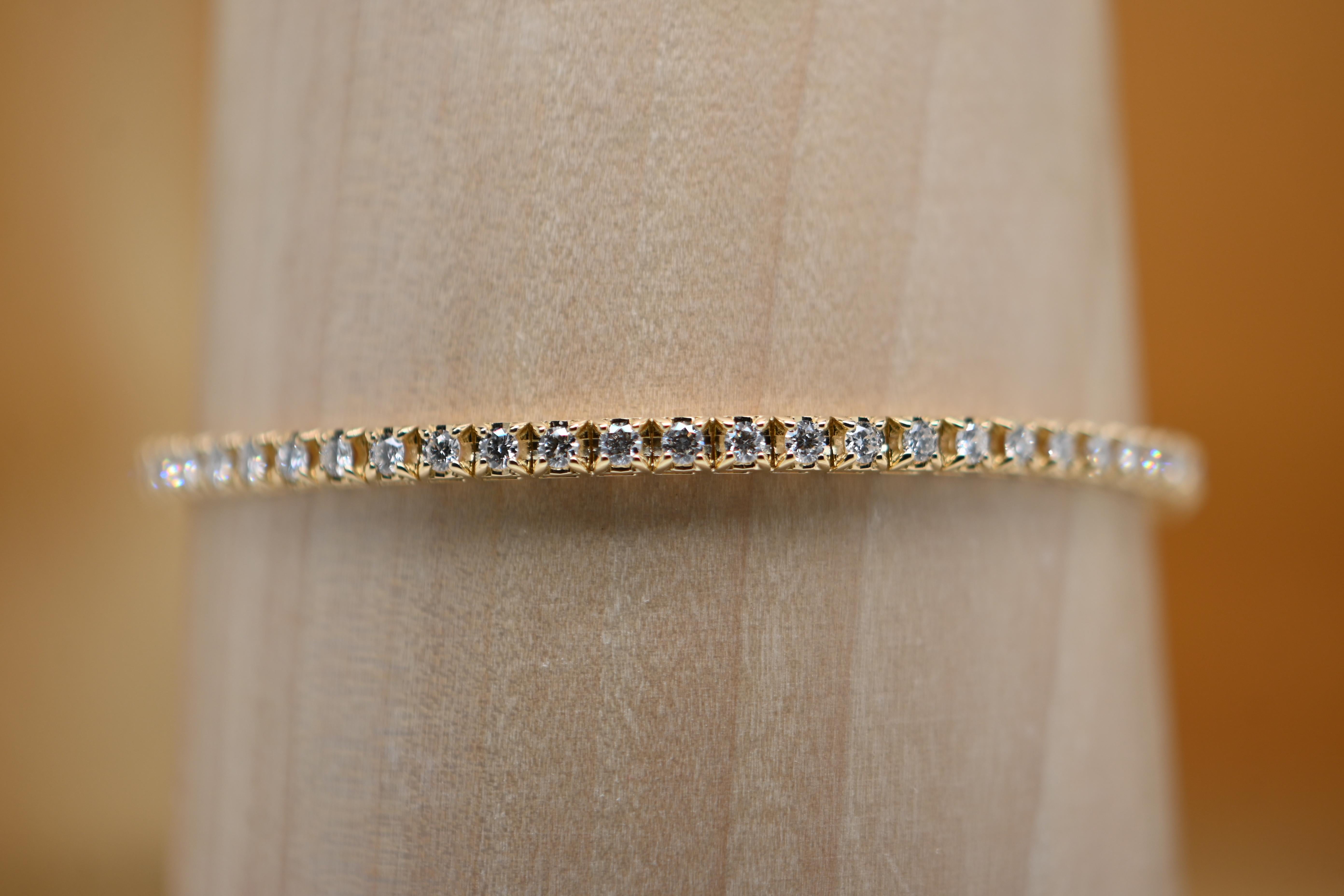 Brilliant Cut Tennis Bracelet in 18-Carat Yellow Gold Adorned with Diamonds