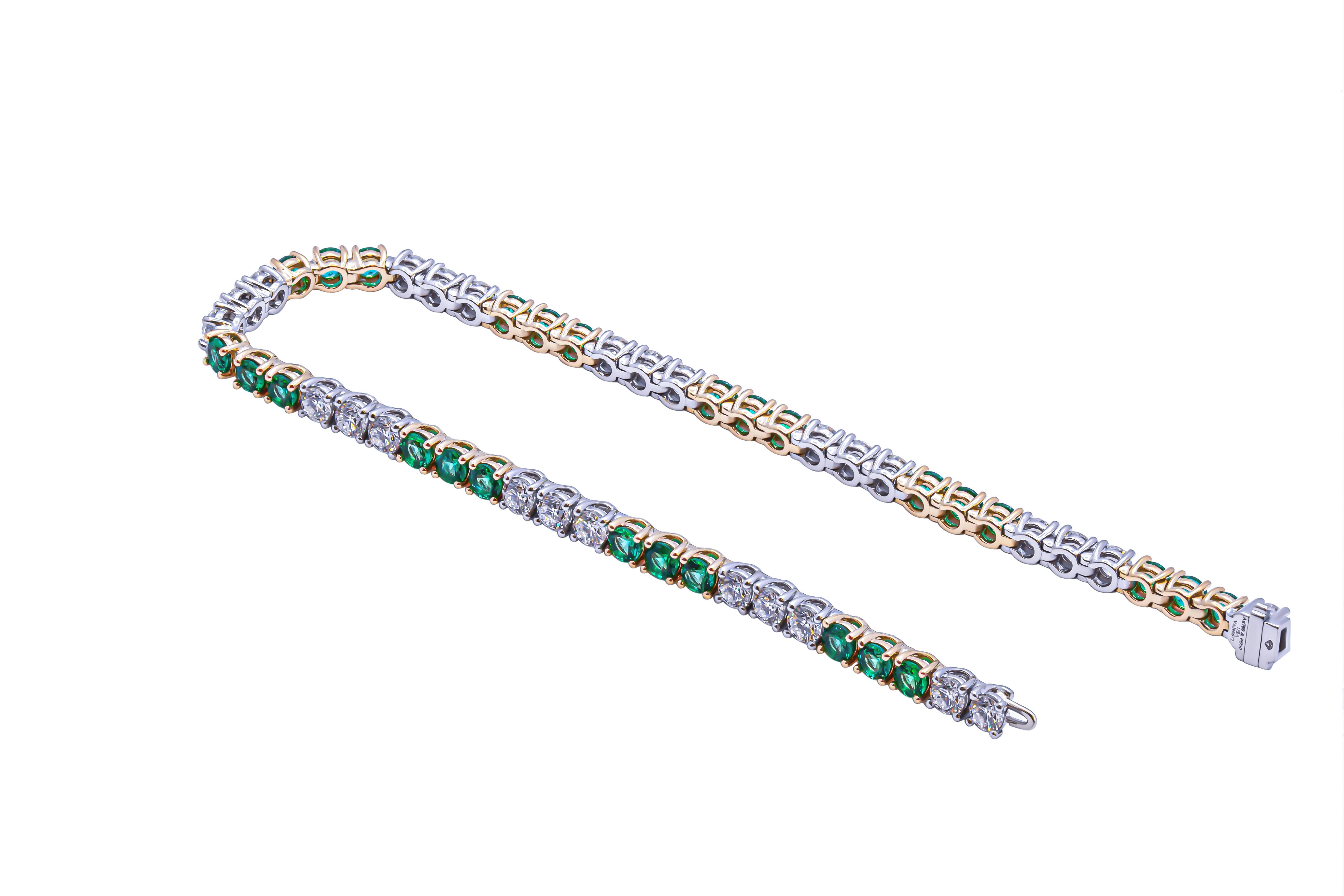 Modern Tennis Bracelet in Platinum with Diamonds and Green Emeralds  For Sale