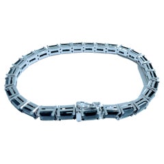 Tennis Bracelet Sapphire 16.80 Carats Emerald Cut White Gold 18 Karat
