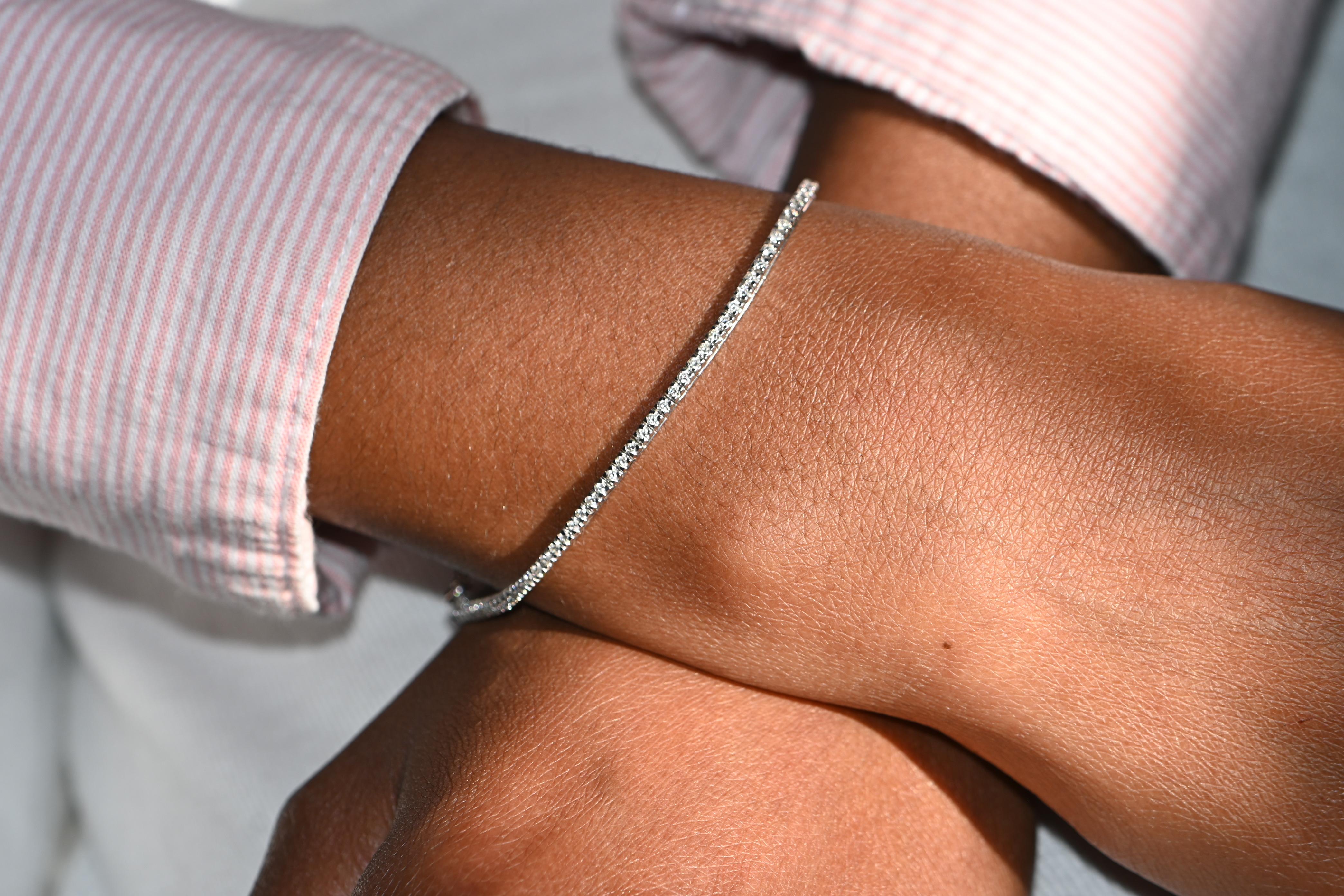 Tennisarmband Weiß Brillant Diamanten Birne Diamant Weißgold 18 Karat im Angebot 2