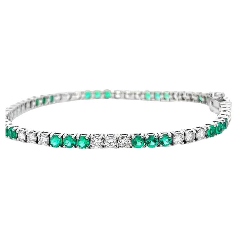 Tennis Bracelet White Diamonds 2.09 CT & Green Emerald 3.20CT in 14K White Gold  For Sale