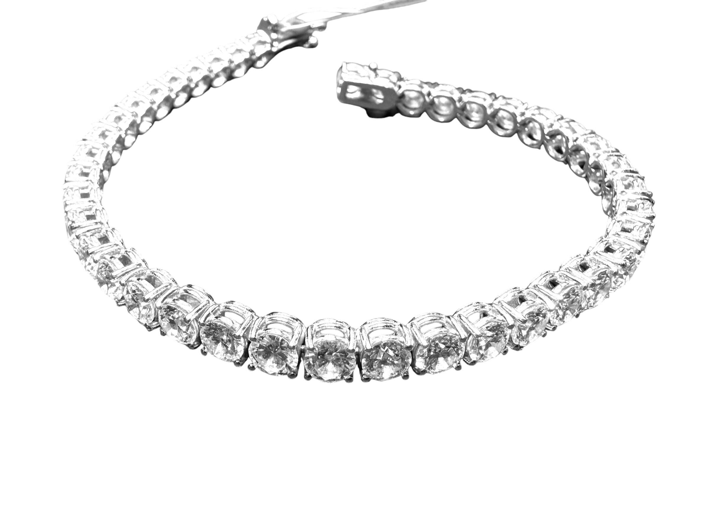 Tennis Bracelet White Gold 13.65ct Natural Diamonds For Sale 2