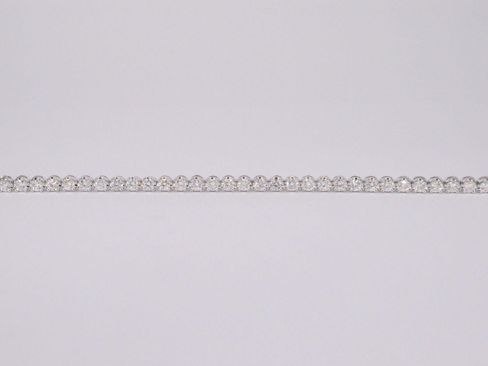 Tennis Bracelet with 3.00 Carats of Diamonds In Excellent Condition For Sale In AMSTELVEEN, NH