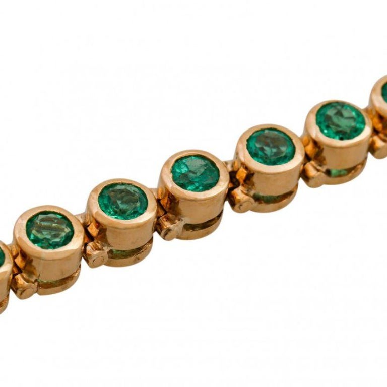 Tennis Bracelet with 36 Emeralds For Sale at 1stDibs