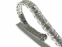 Tennis Bracelet with Baguettes and Round Diamonds on Each Side
