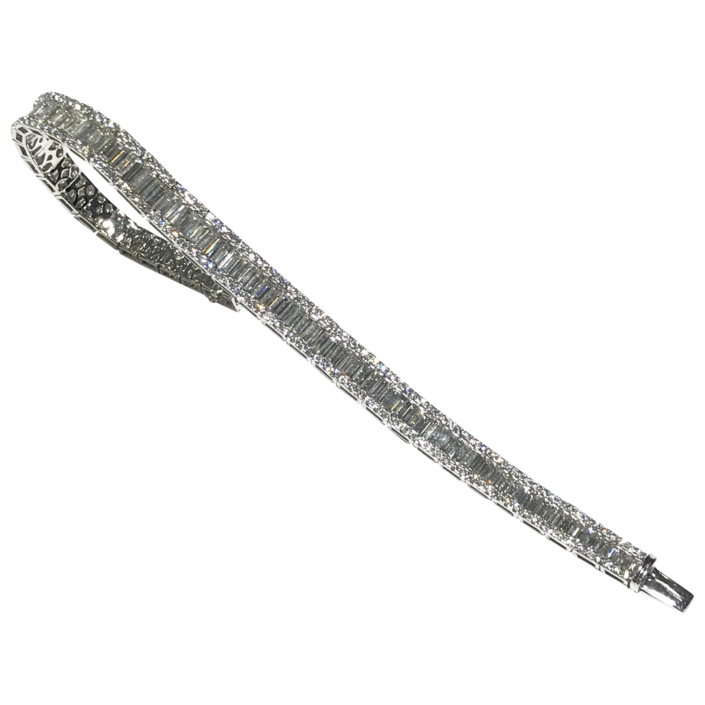 Tennis Bracelet with Baguettes and Round Diamonds on Each Side For Sale