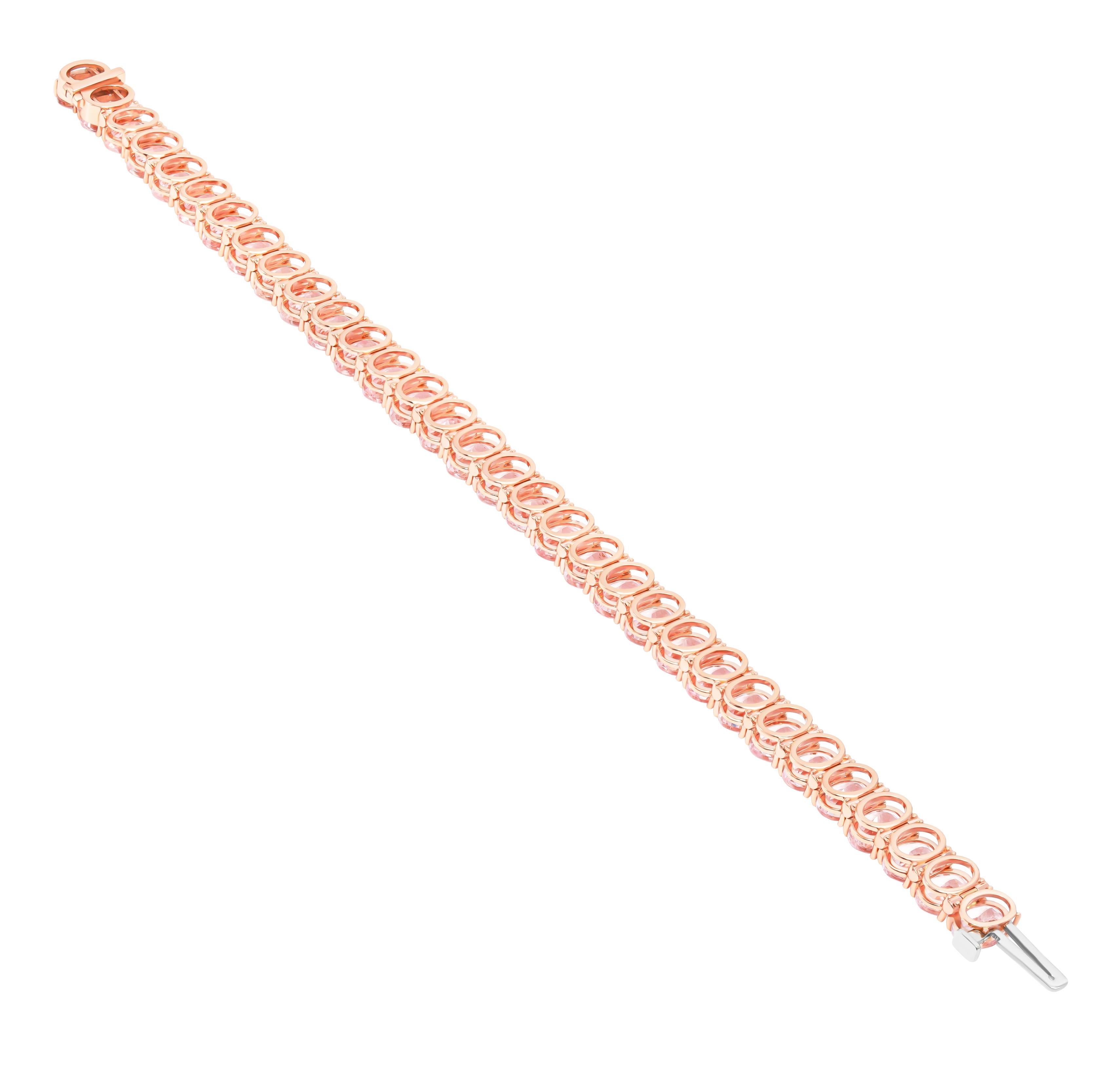 Tennisarmband mit rosa ovalen Morganiten
In 14K Rose Gold
Natürliche Morganite von insgesamt 22,38ct - 32 Steine
Länge 7in
