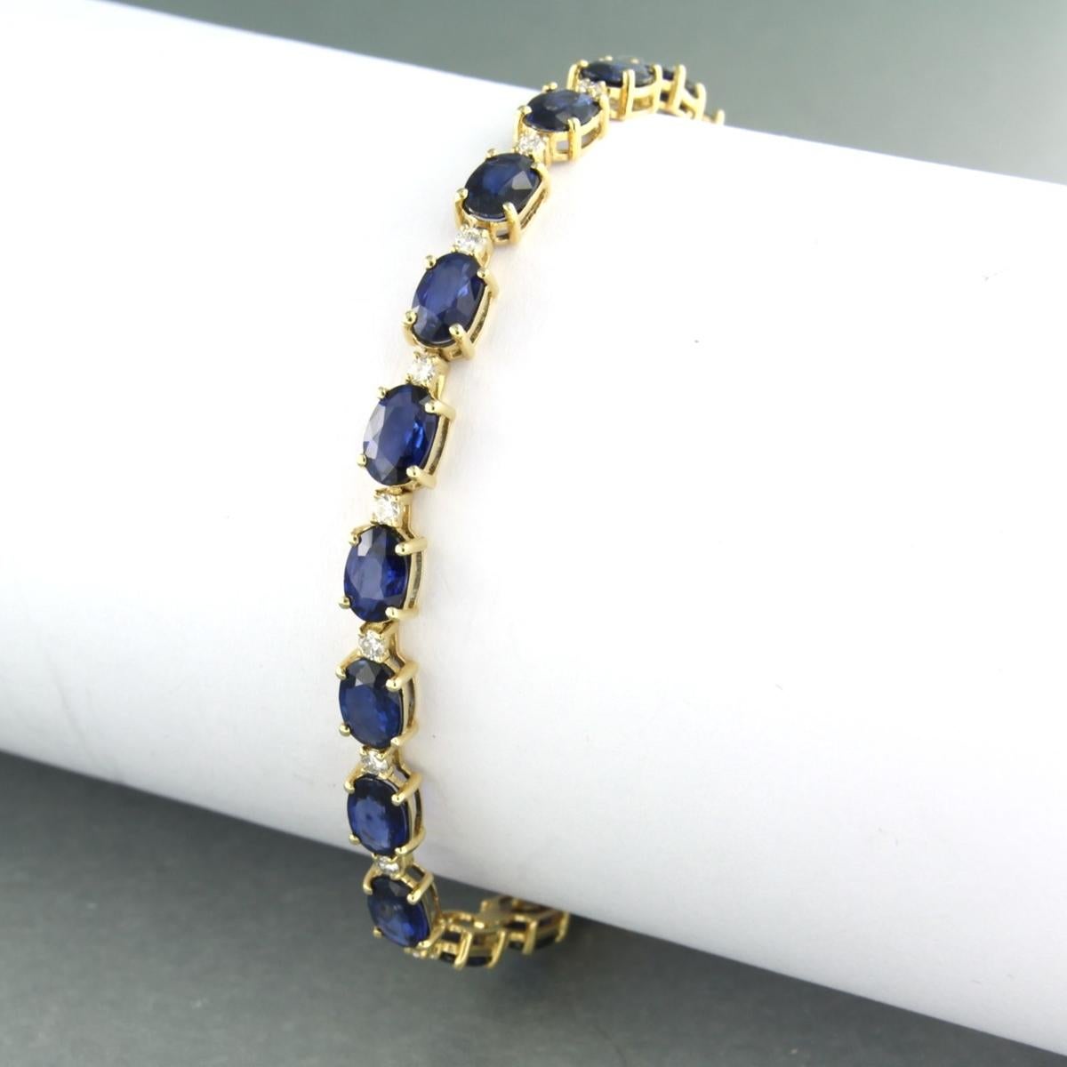 Brilliant Cut Tennis Bracelet with Sapphire and Diamonds 18k yellow gold For Sale