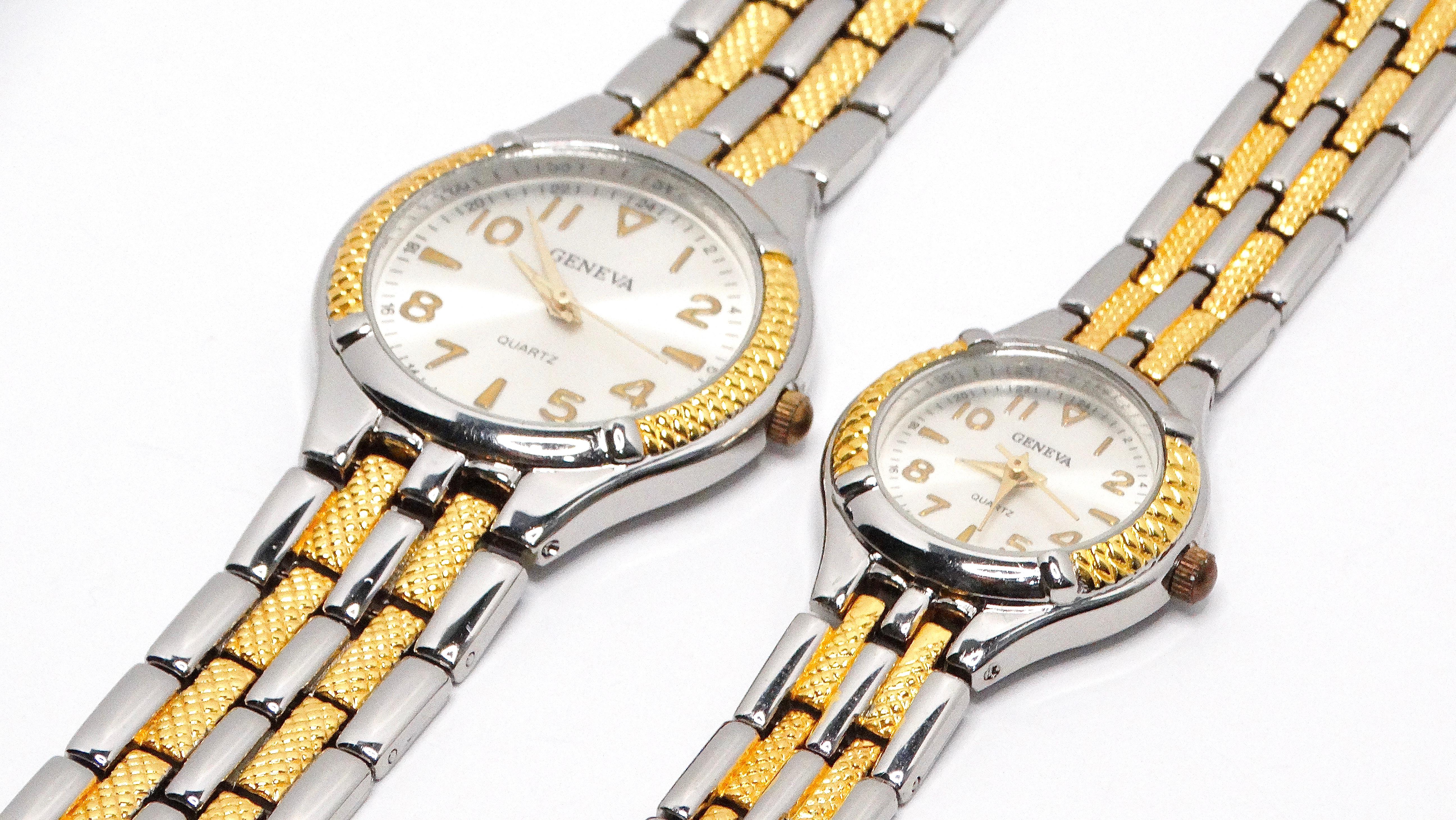 Juego de reloj de pulsera Tennis His & Her Cuarzo de Ginebra Bicolor chapado en oro y plata en Bueno estado para la venta en Scottsdale, AZ