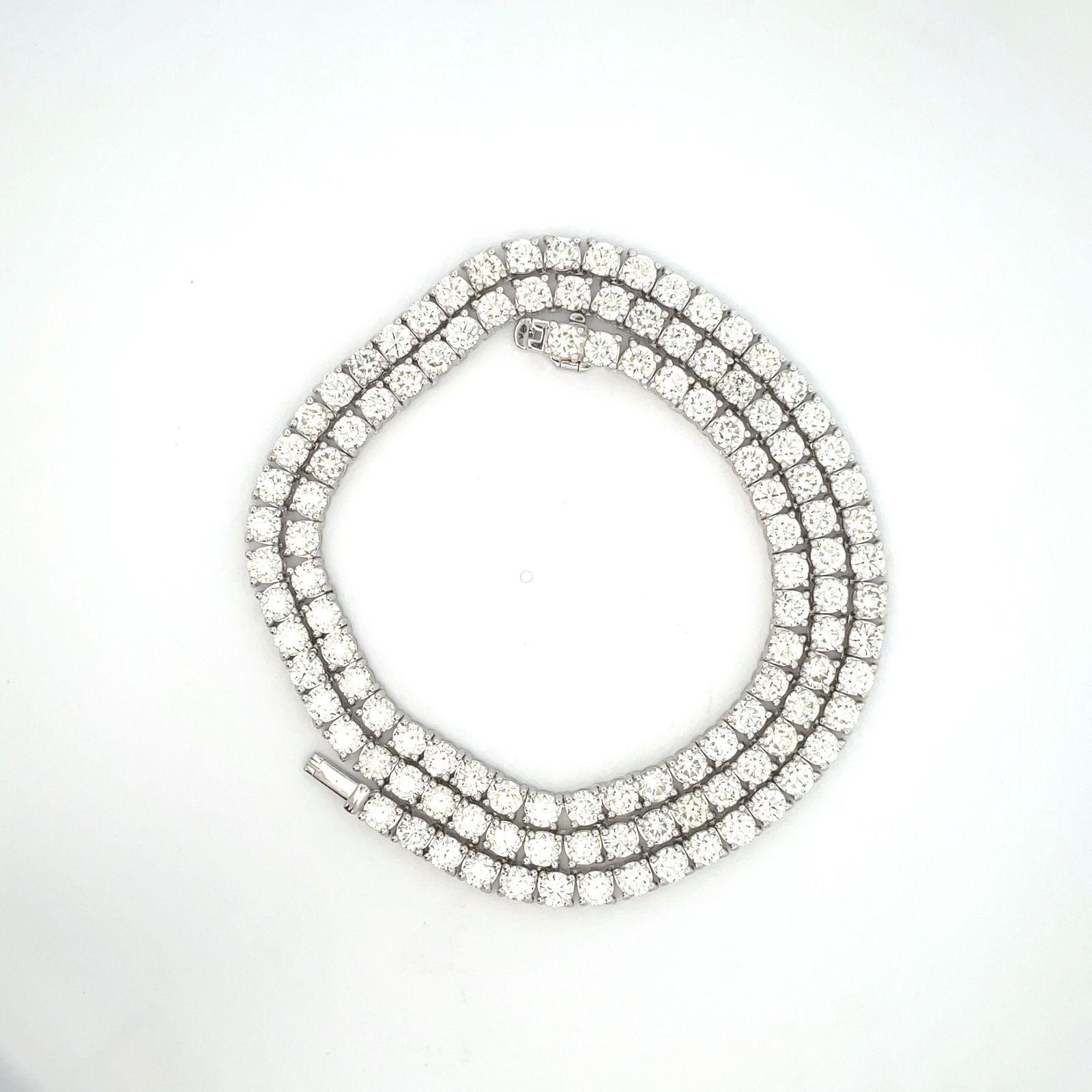 Tennis Necklace in 18K White Gold with Round Diamonds. D28.66ct.t.w. In New Condition For Sale In Los Angeles, CA