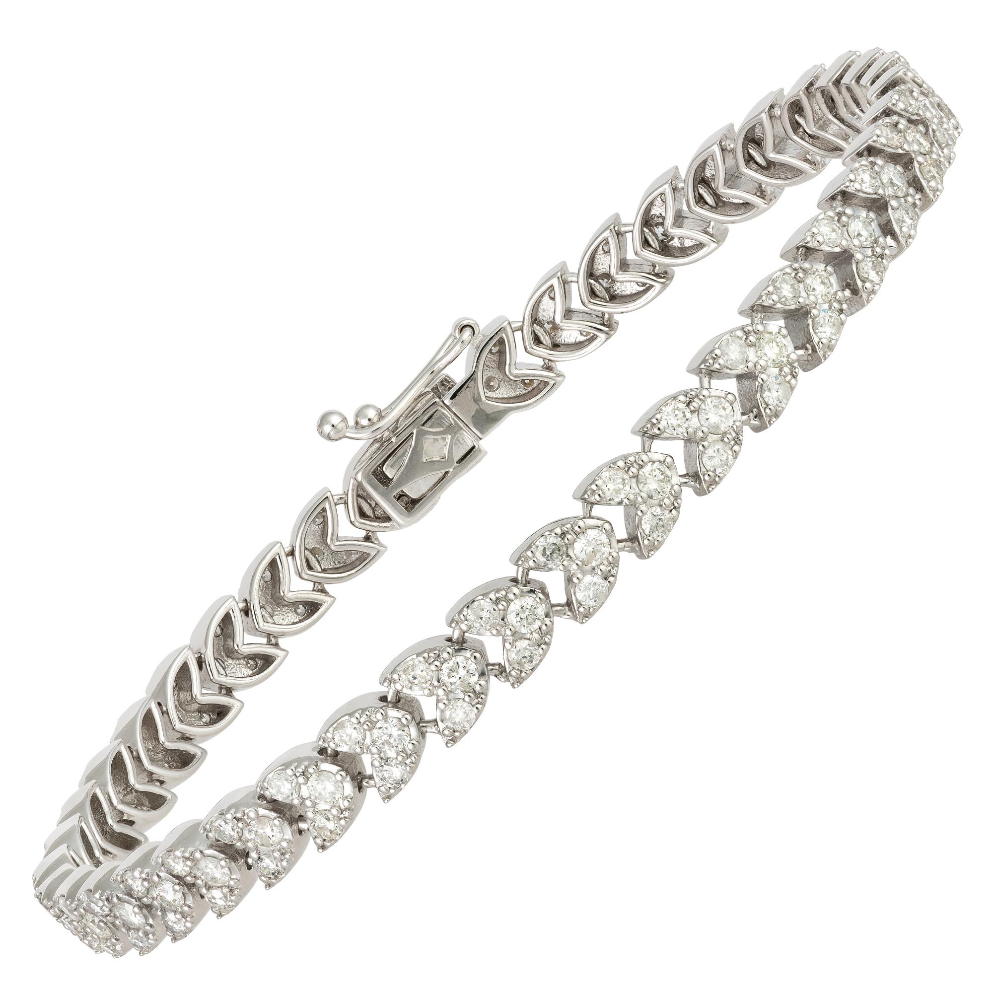Tennis Style White Gold 18K Bracelet Diamond for Her In New Condition For Sale In Montreux, CH