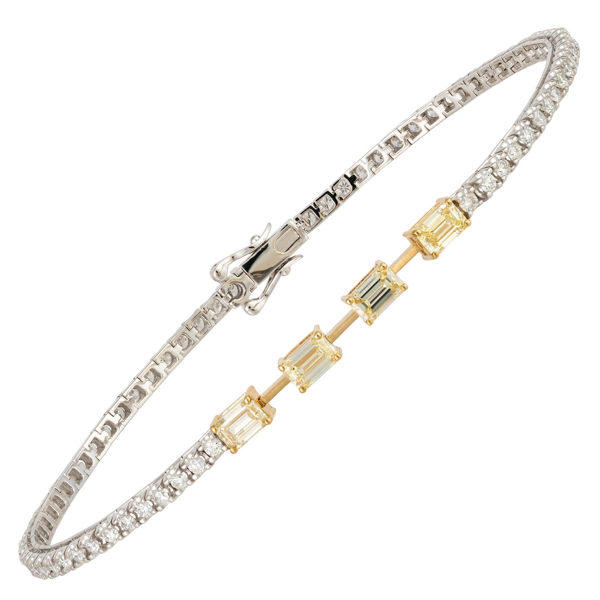 Moderne Bracelet de tennis en or blanc 18K diamant jaune pour elle en vente