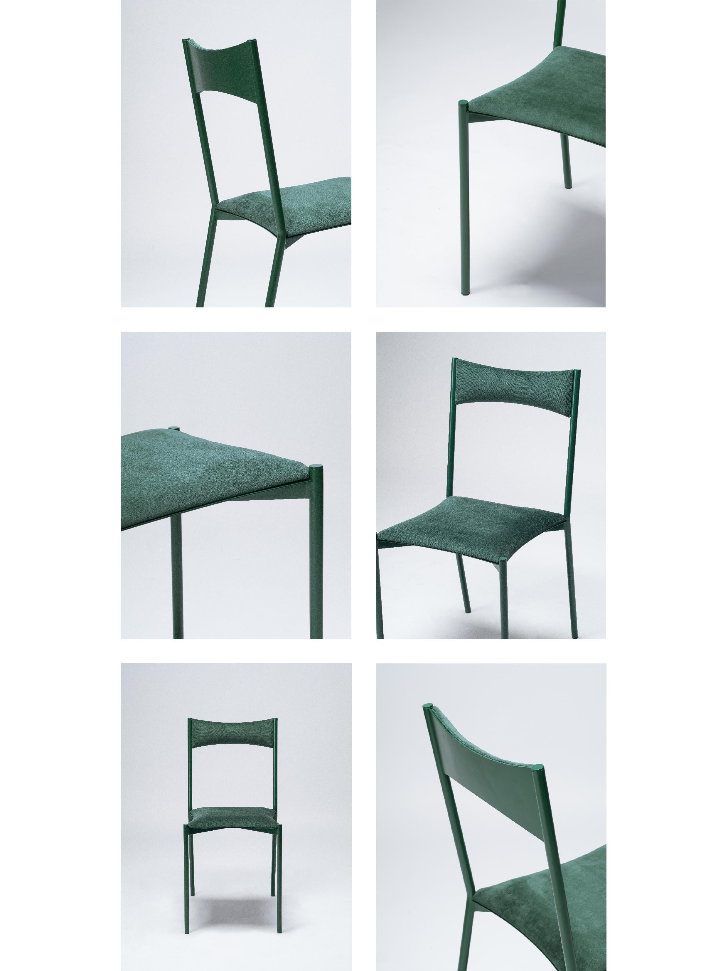 Chaise de salle à manger contemporaine TENSA en acier et tapisserie en velours par Ries en vente 10