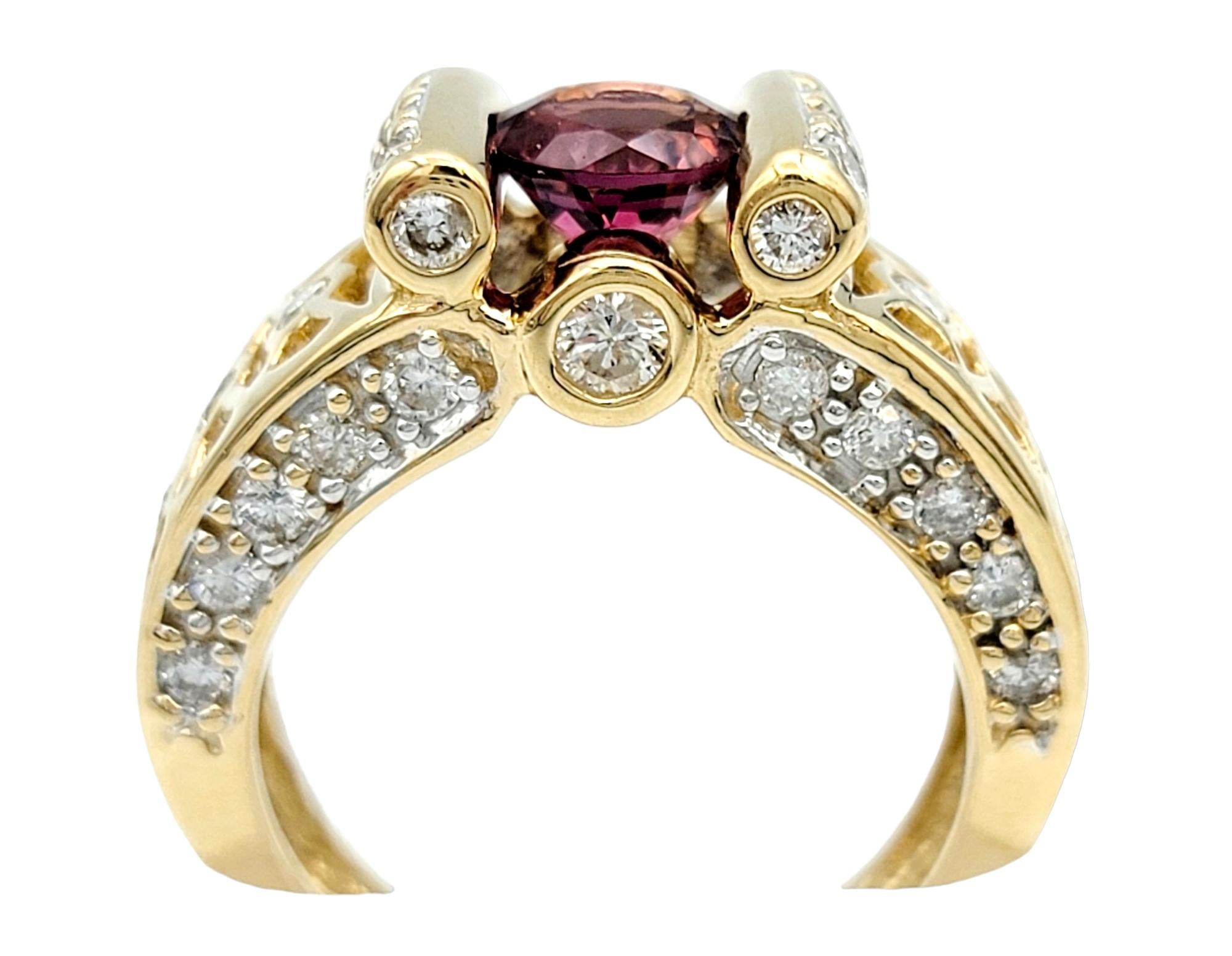 Tension Set Round Tourmaline and Diamond Ring with Side Cutouts in 14 Karat Gold In Good Condition For Sale In Scottsdale, AZ