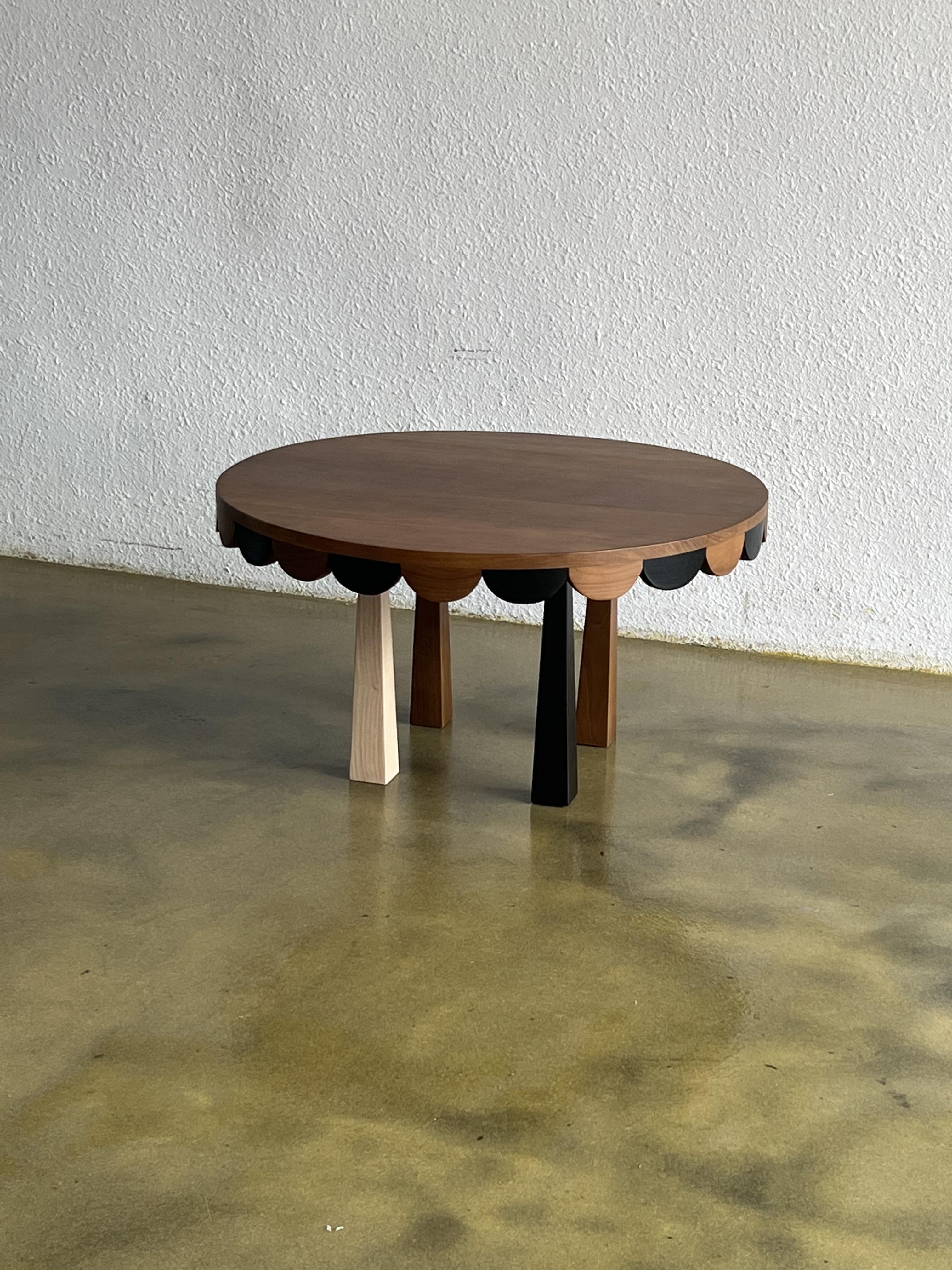 Singapourien Table basse pour tentes en vente