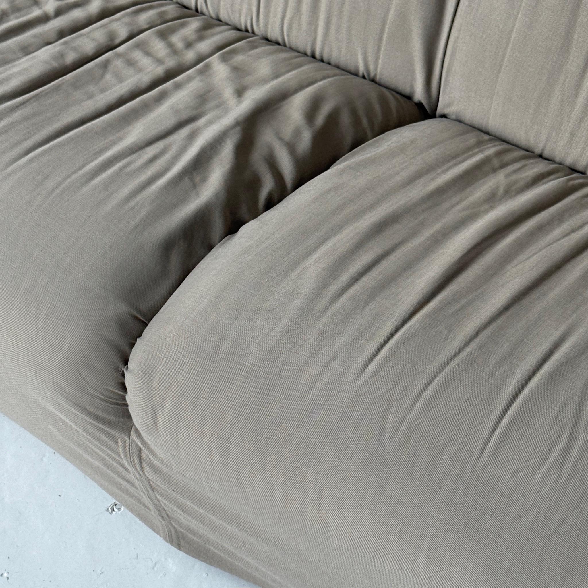 Mid-Century Modern Tentazione Sofa by Mario Bellini for Cassina For Sale