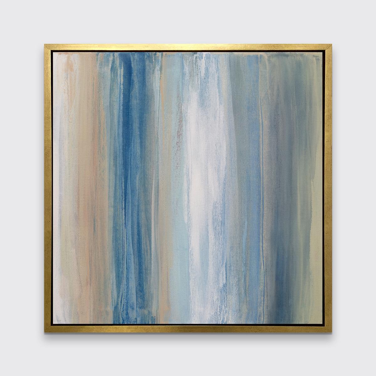 Cette estampe contemporaine en édition limitée de Teodora Guererra présente une palette de couleurs avec du blanc, de l'orange atténué, du vert et des tons bleus variés, superposés en touches légères et verticales pour former une composition