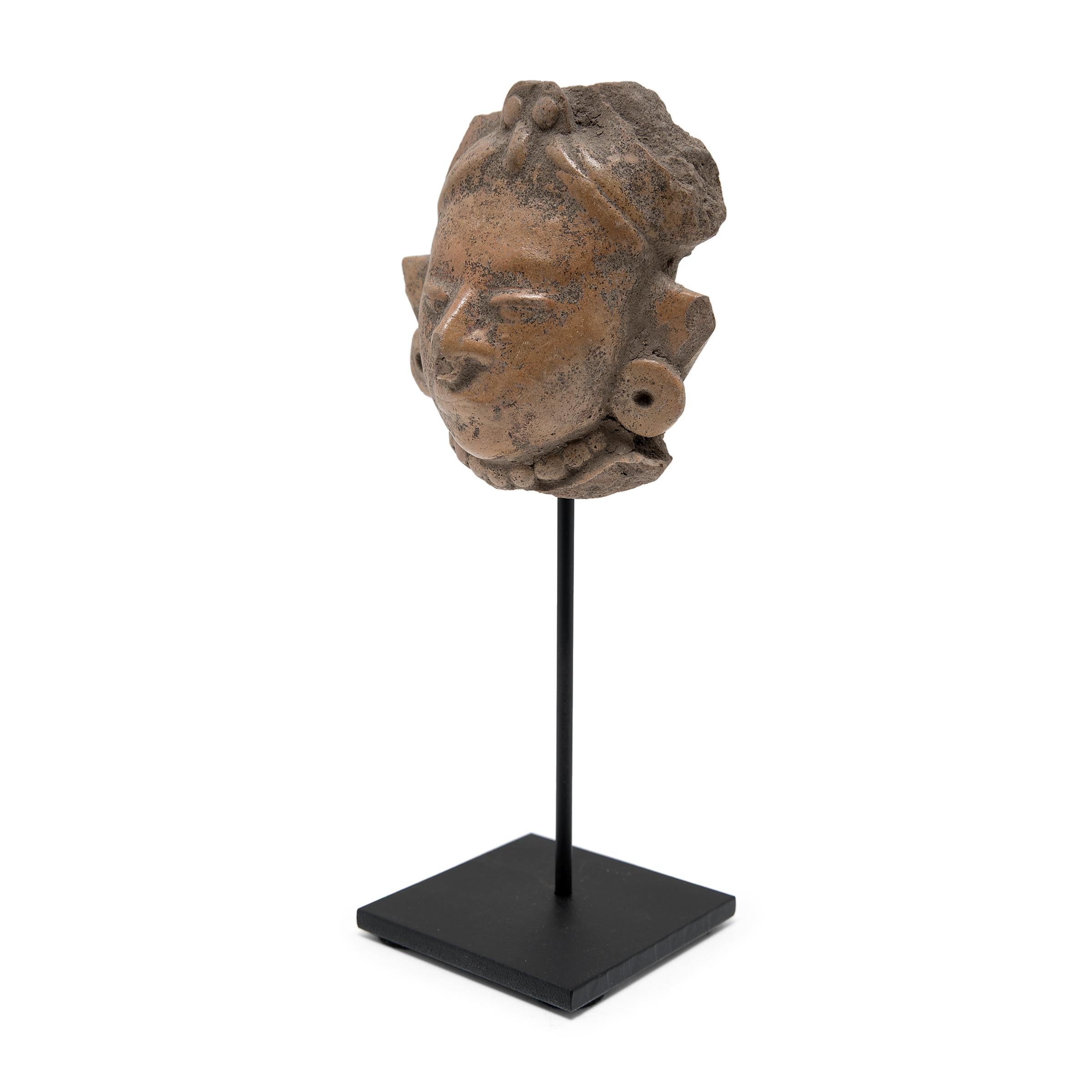 Teotihuacan Ceramic Head Fragment In Good Condition For Sale In Chicago, IL
